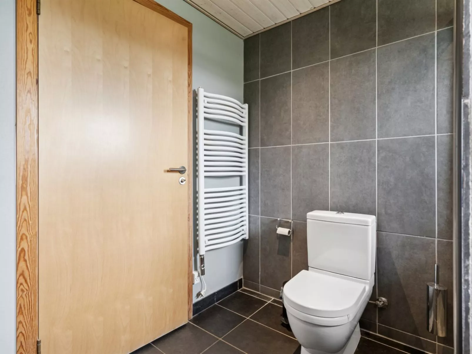 "Harka" - 100m to the fjord-Binnen