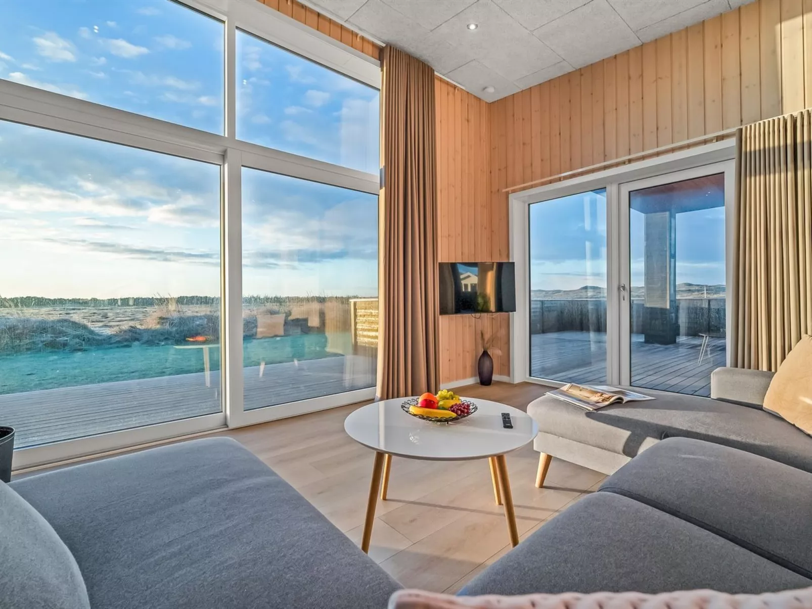 "Marius" - 400m from the sea-Binnen