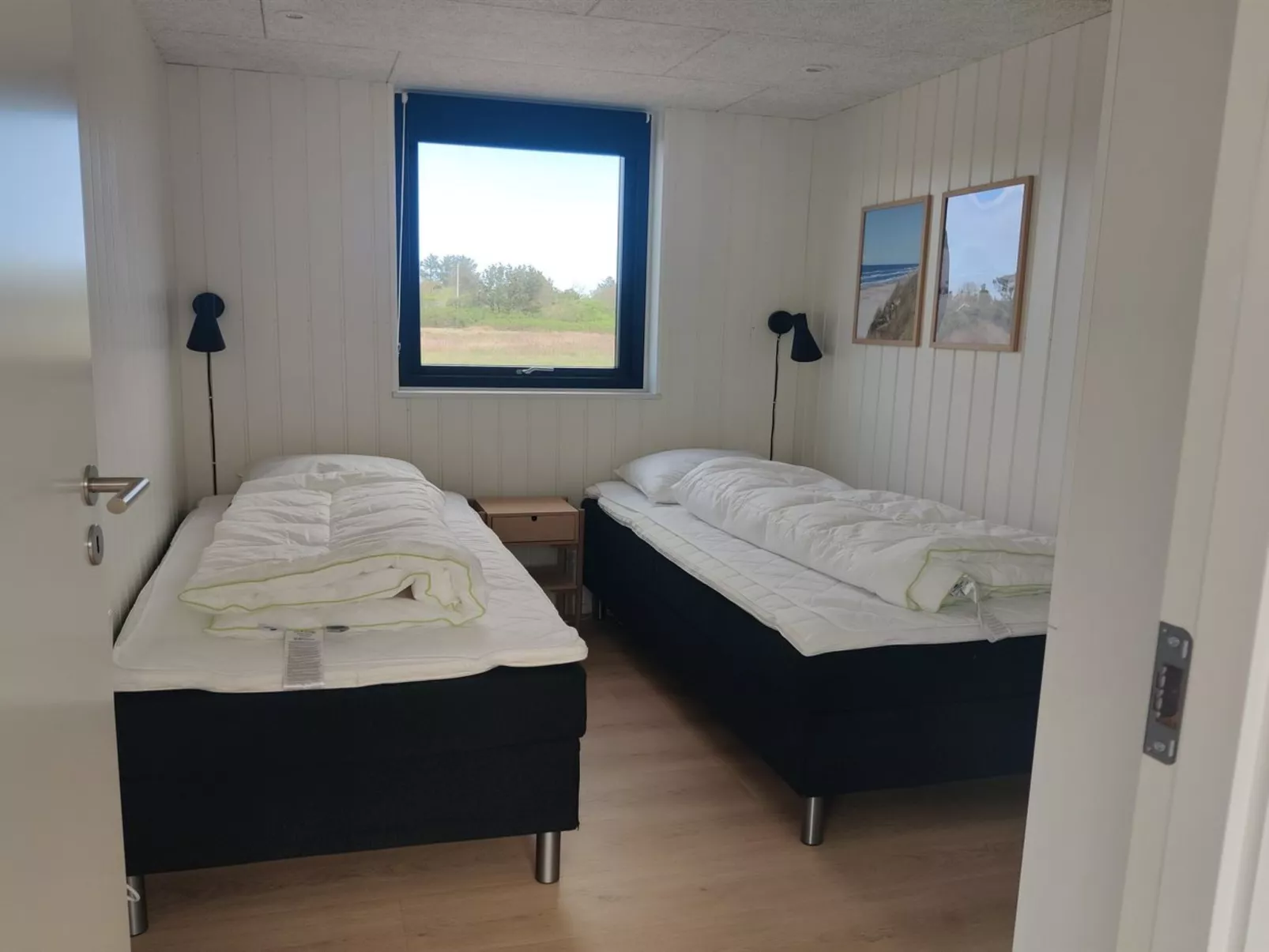 "Stenkil" - 1.2km from the sea-Binnen