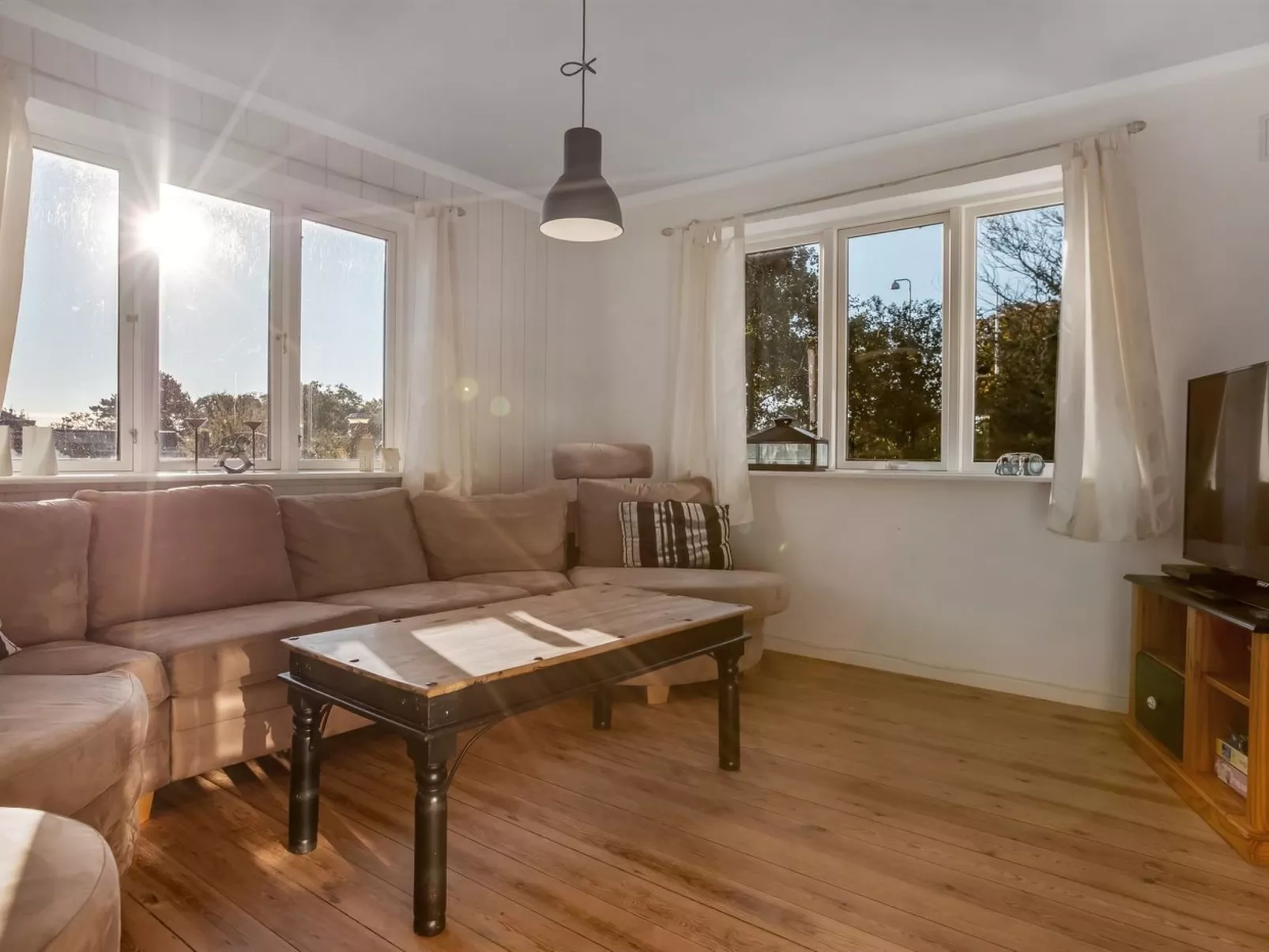 "Albina" - 4.5km from the sea-Binnen