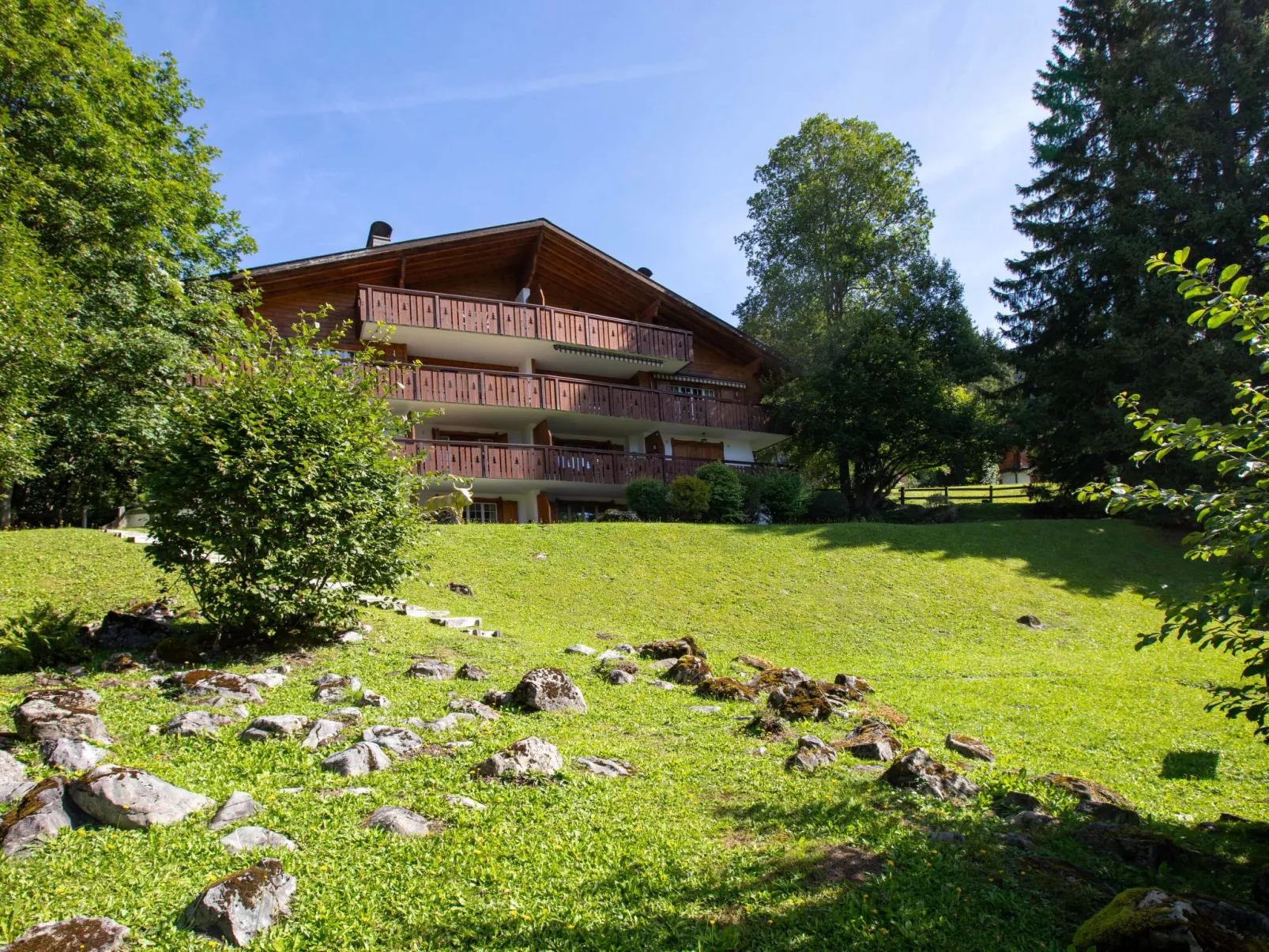 Les Hespérides 2-Buiten