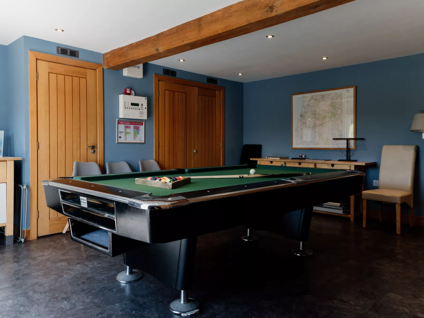 The Welsh Barn-Binnen