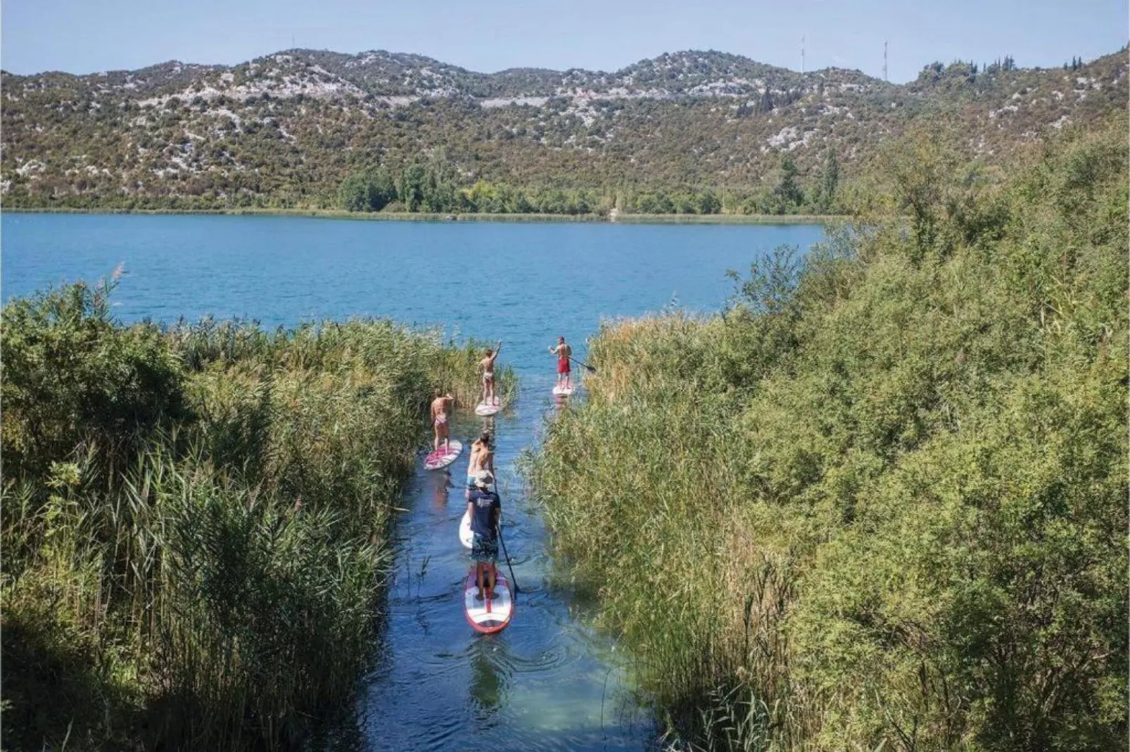 One-Bedroom Apartment With Lake View-Uitzicht