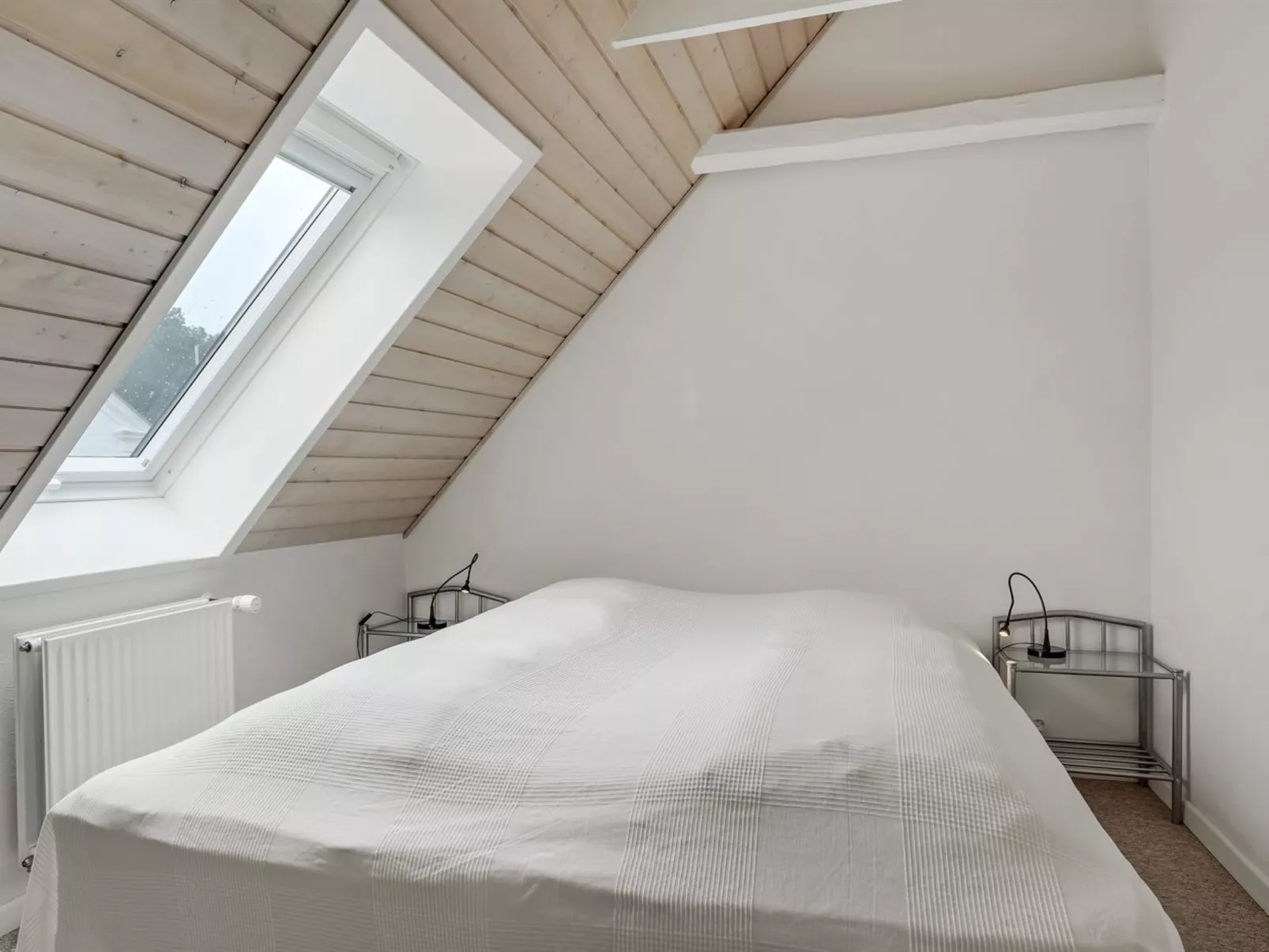 "Edine" - 4.5km from the sea-Binnen