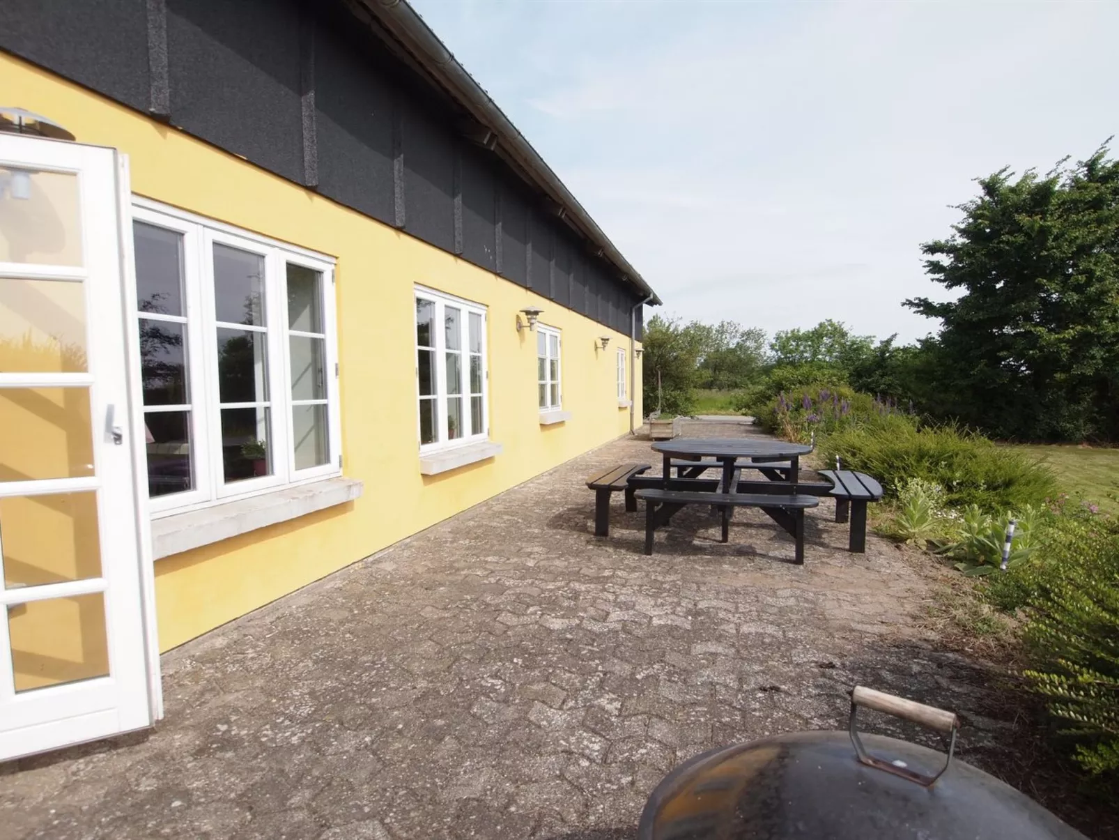 "Joran" - 120m from the sea-Buiten