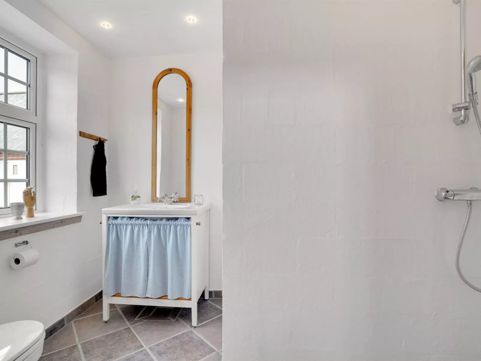 "Thorge" - 75m to the fjord-Binnen