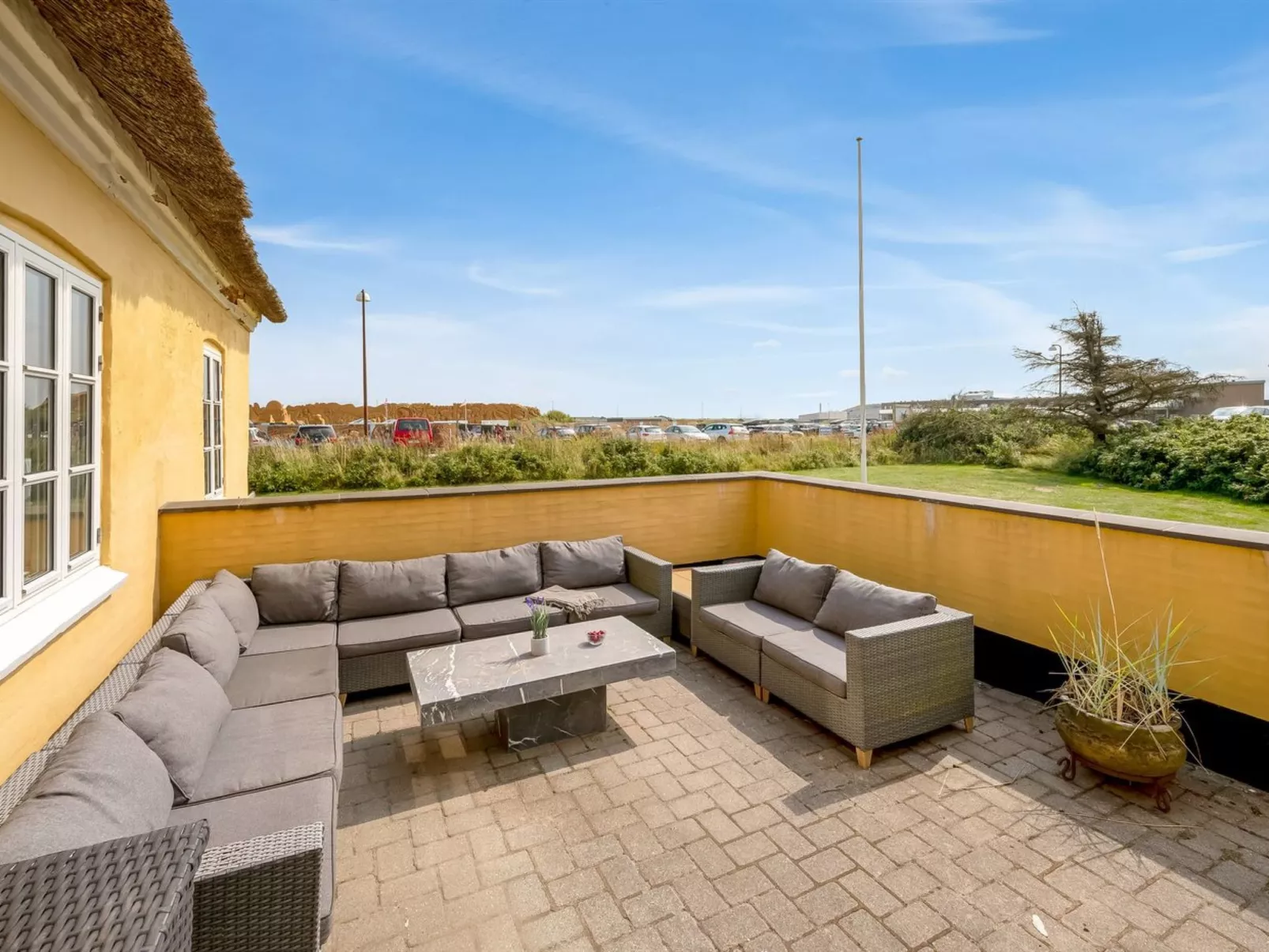 "Urte" -  from the sea-Buiten