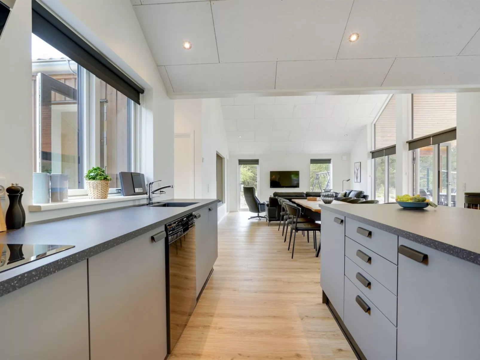 "Heidi" - 1km from the sea-Binnen