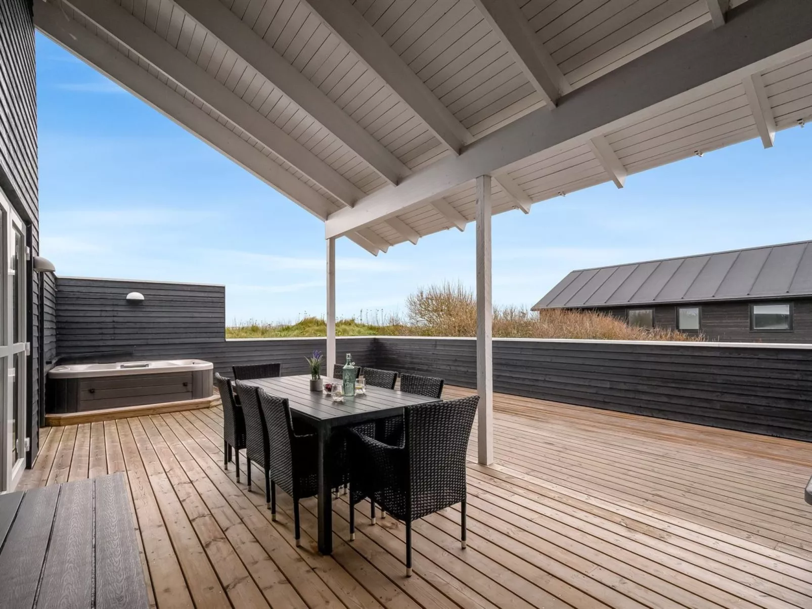 "Markku" - 400m from the sea-Buiten