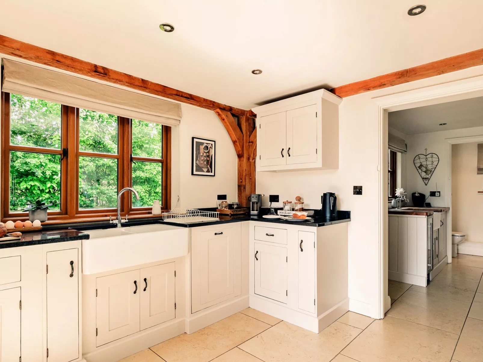 Windfall Cottage-Binnen