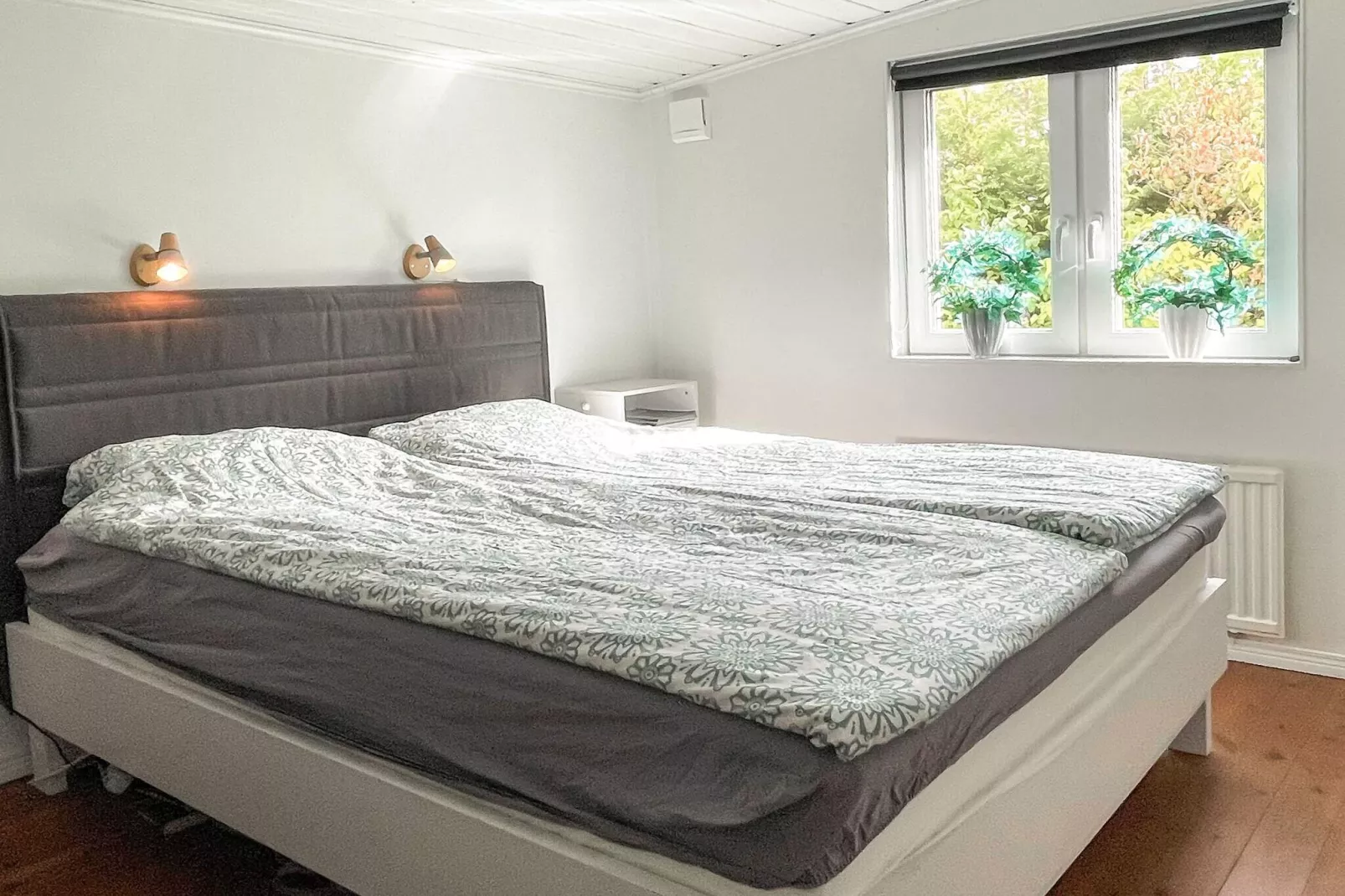 Villa in de archipel met zwembad en terras-Binnen