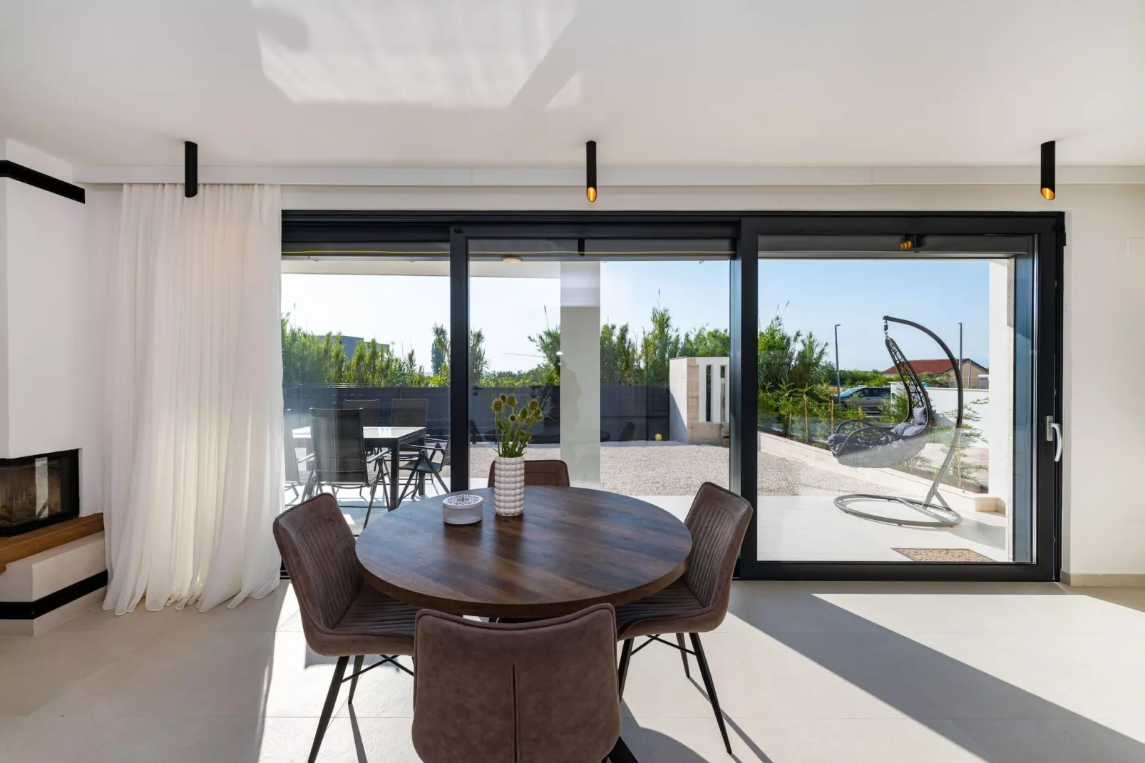 Beach apartment LaMag-Eetkamer