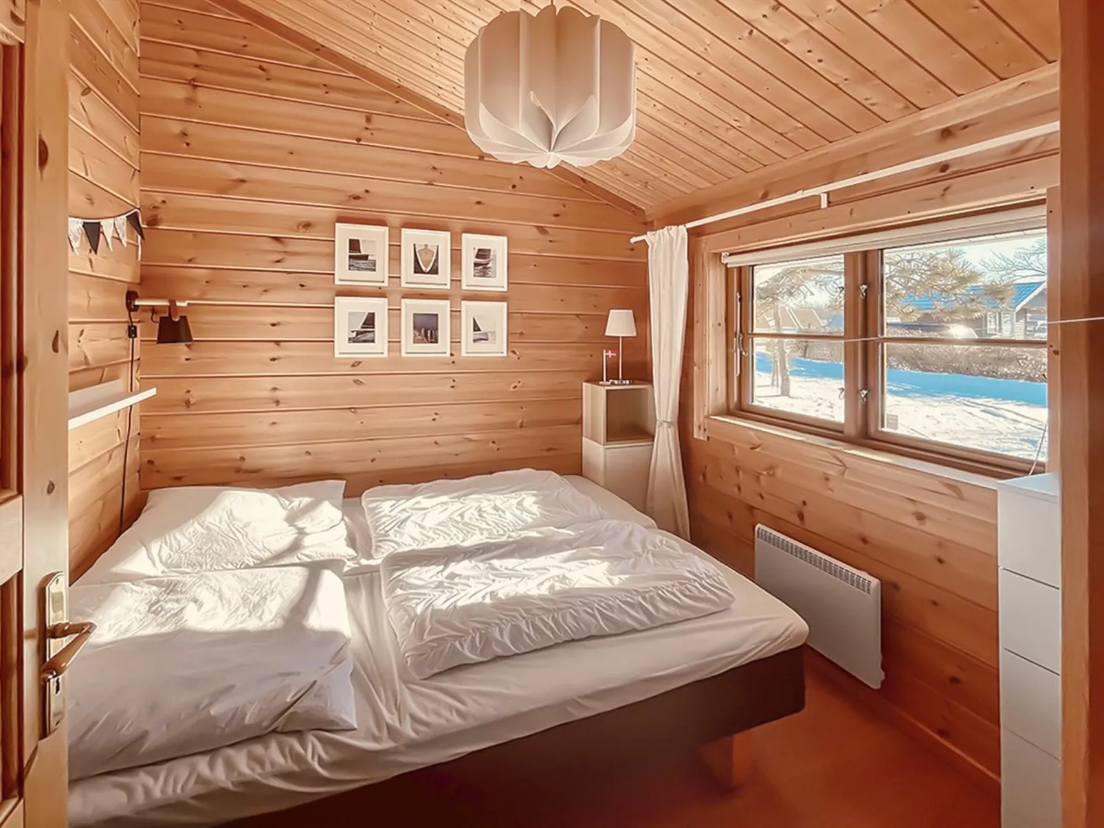 "Stacie" - 10m from the sea-Binnen