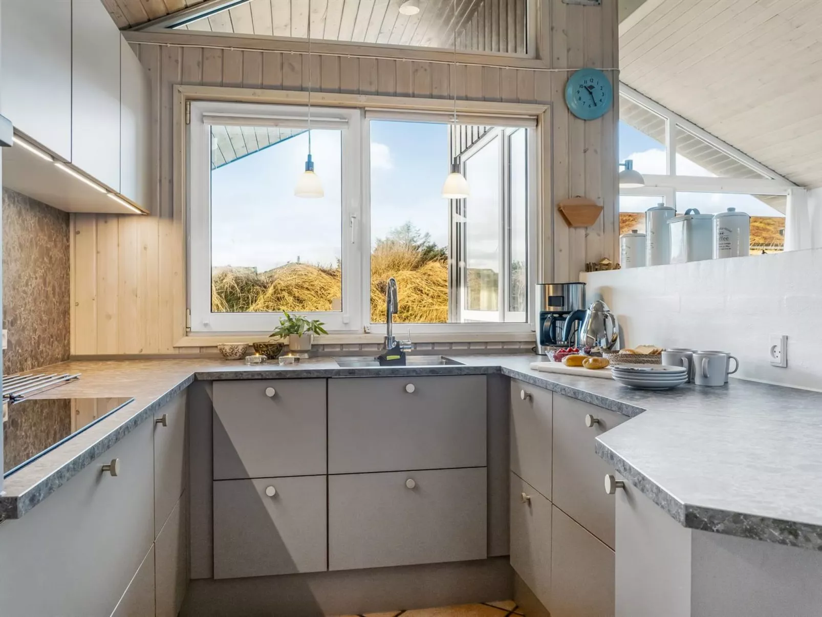 "Alrune" - 800m from the sea-Binnen