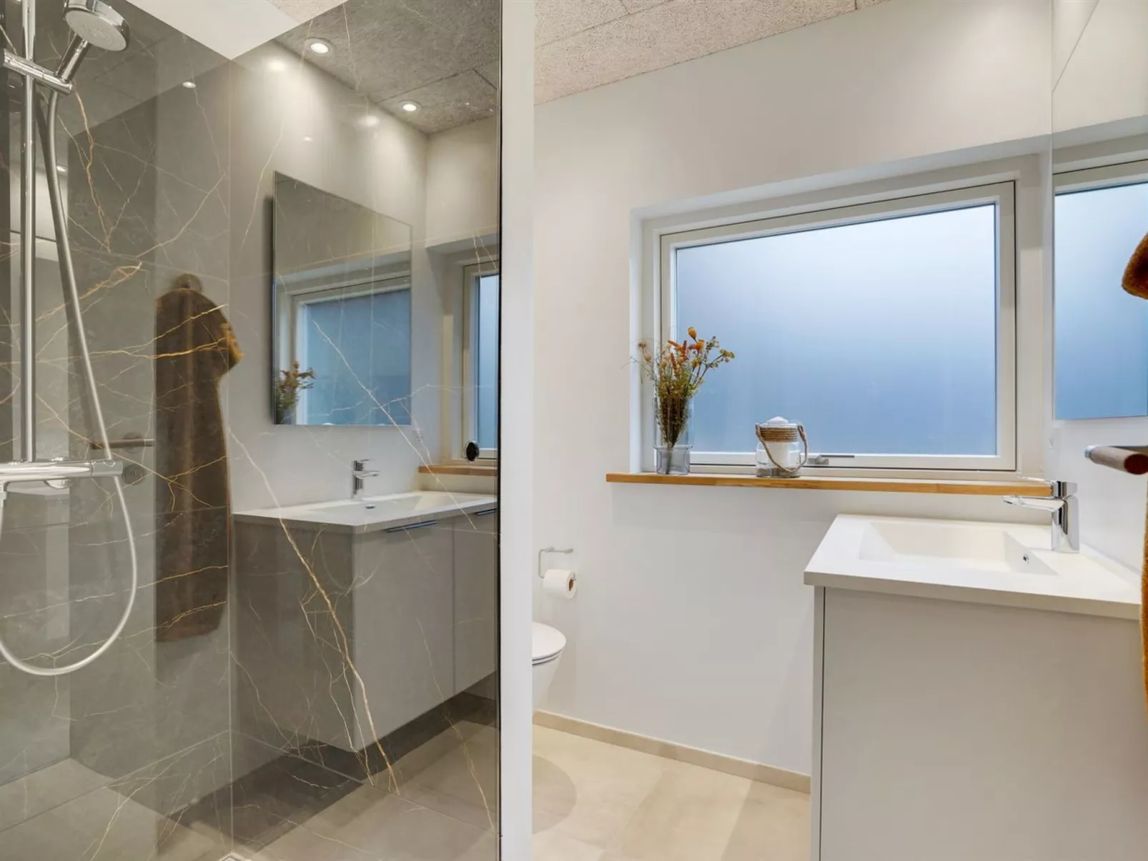 "Menja" - 1.4km from the sea-Binnen