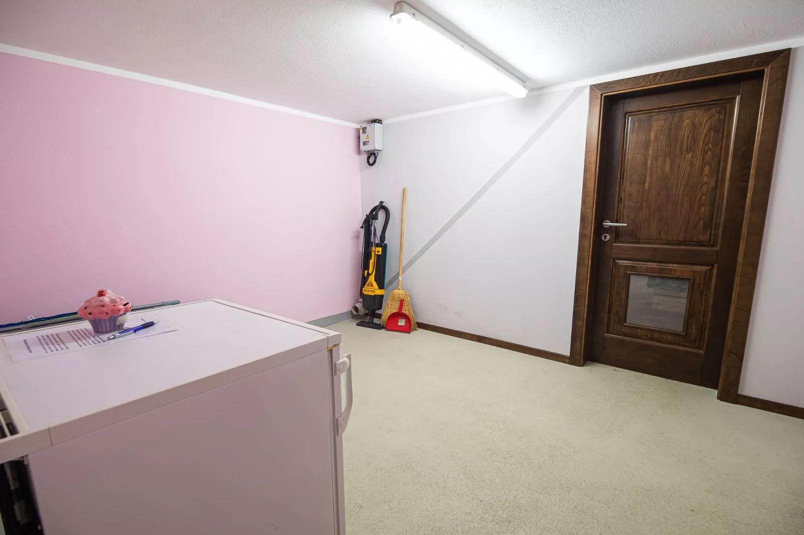 Holiday Home Slap with Sauna and BBQ - Two Bedroom Holiday Home-Binnen