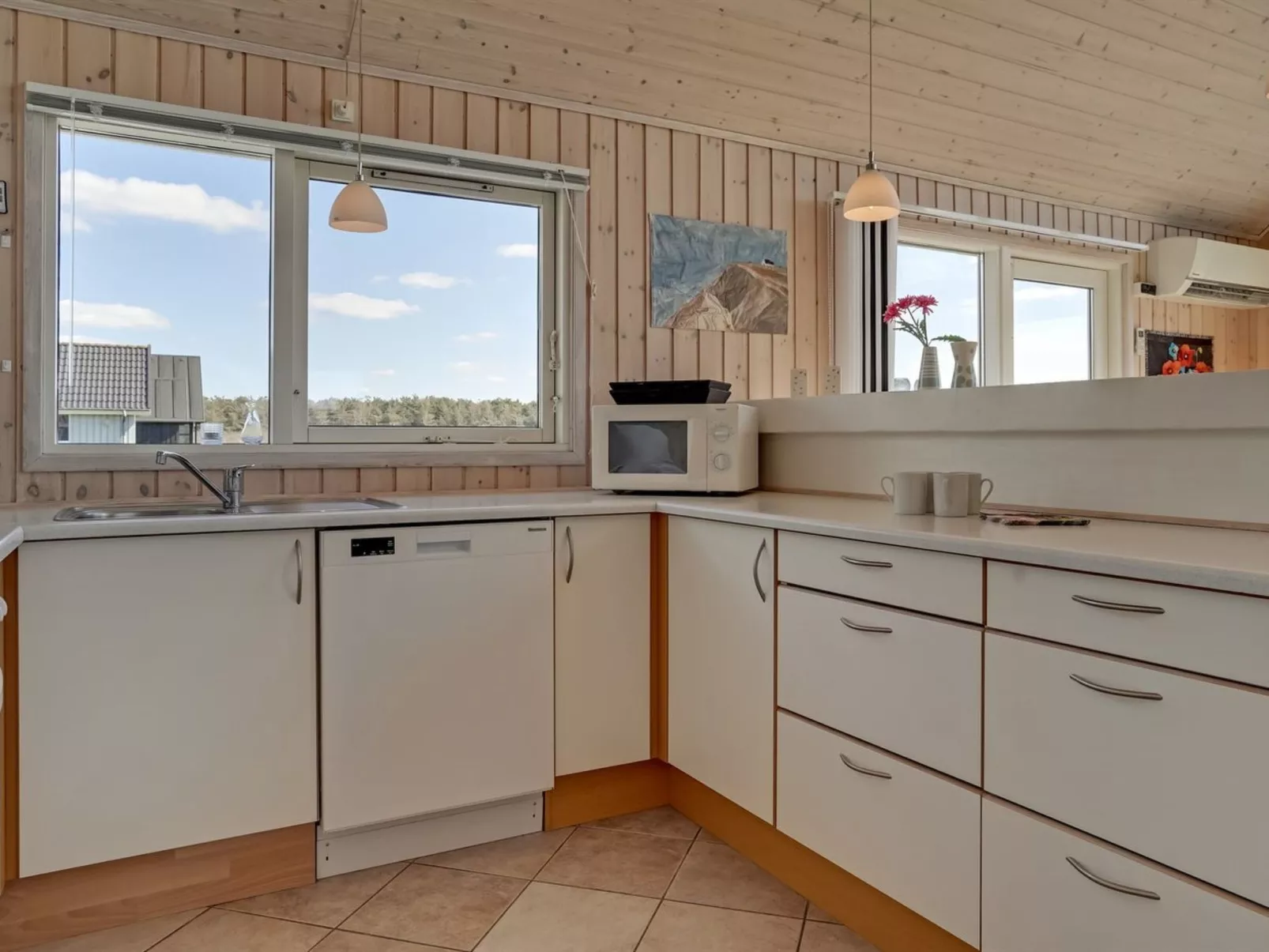 "Hedy" - 150m from the sea-Binnen