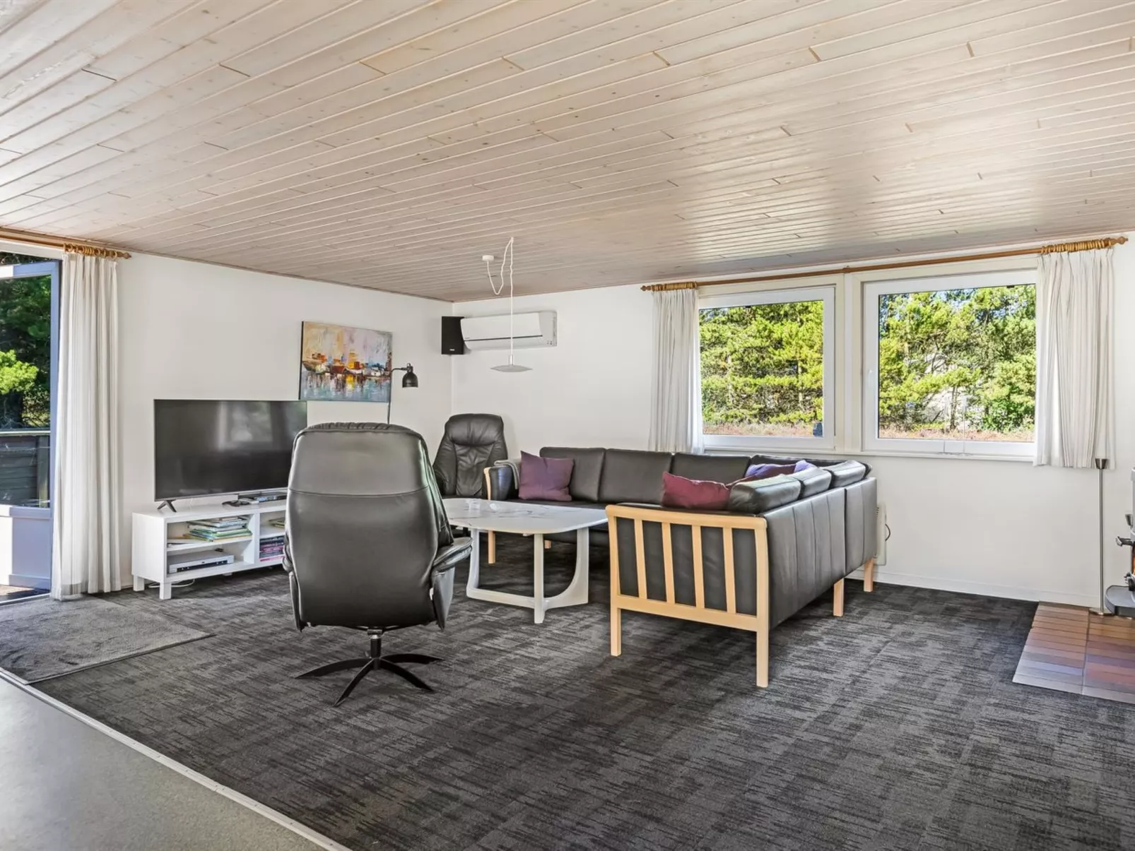 "Maija" - 1.4km from the sea-Binnen