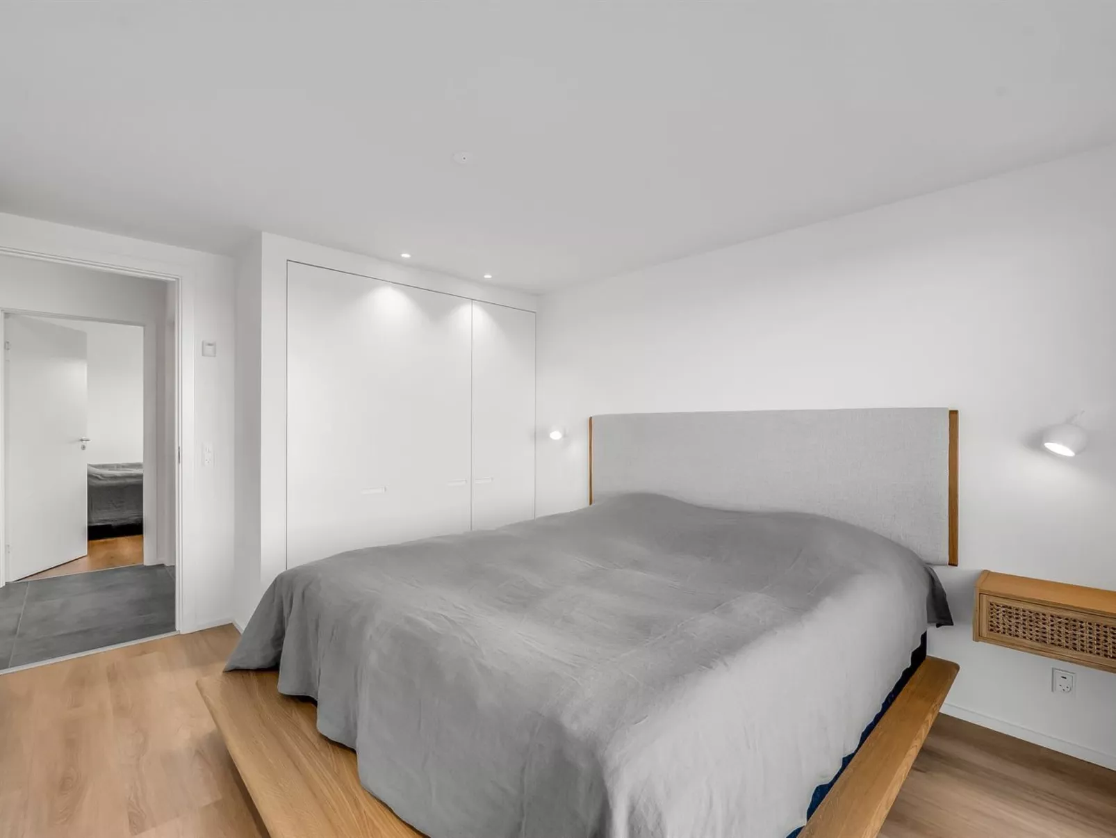 "Maximiliane" -  from the sea-Binnen