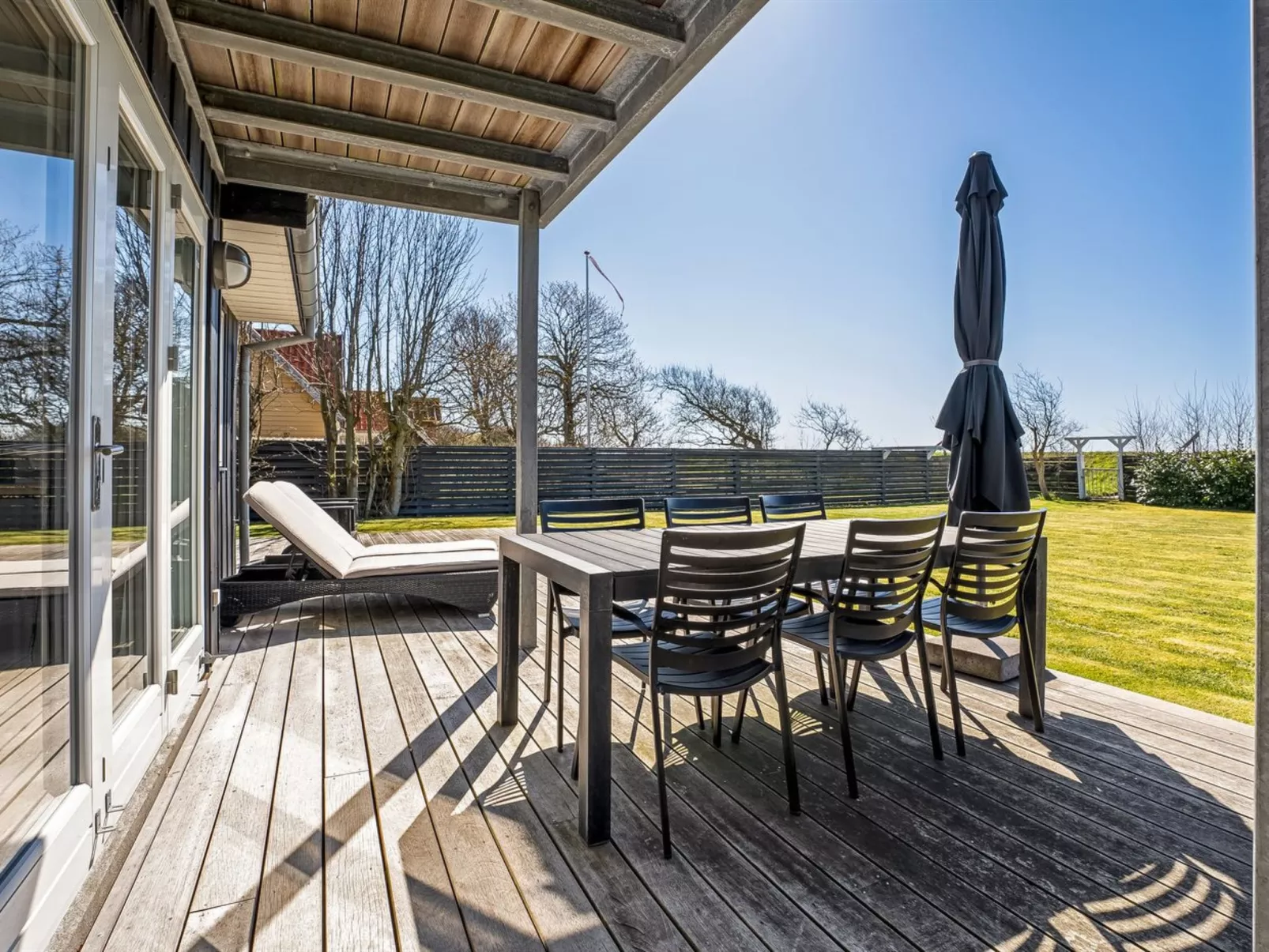 "Esme" - 30m from the sea-Buiten