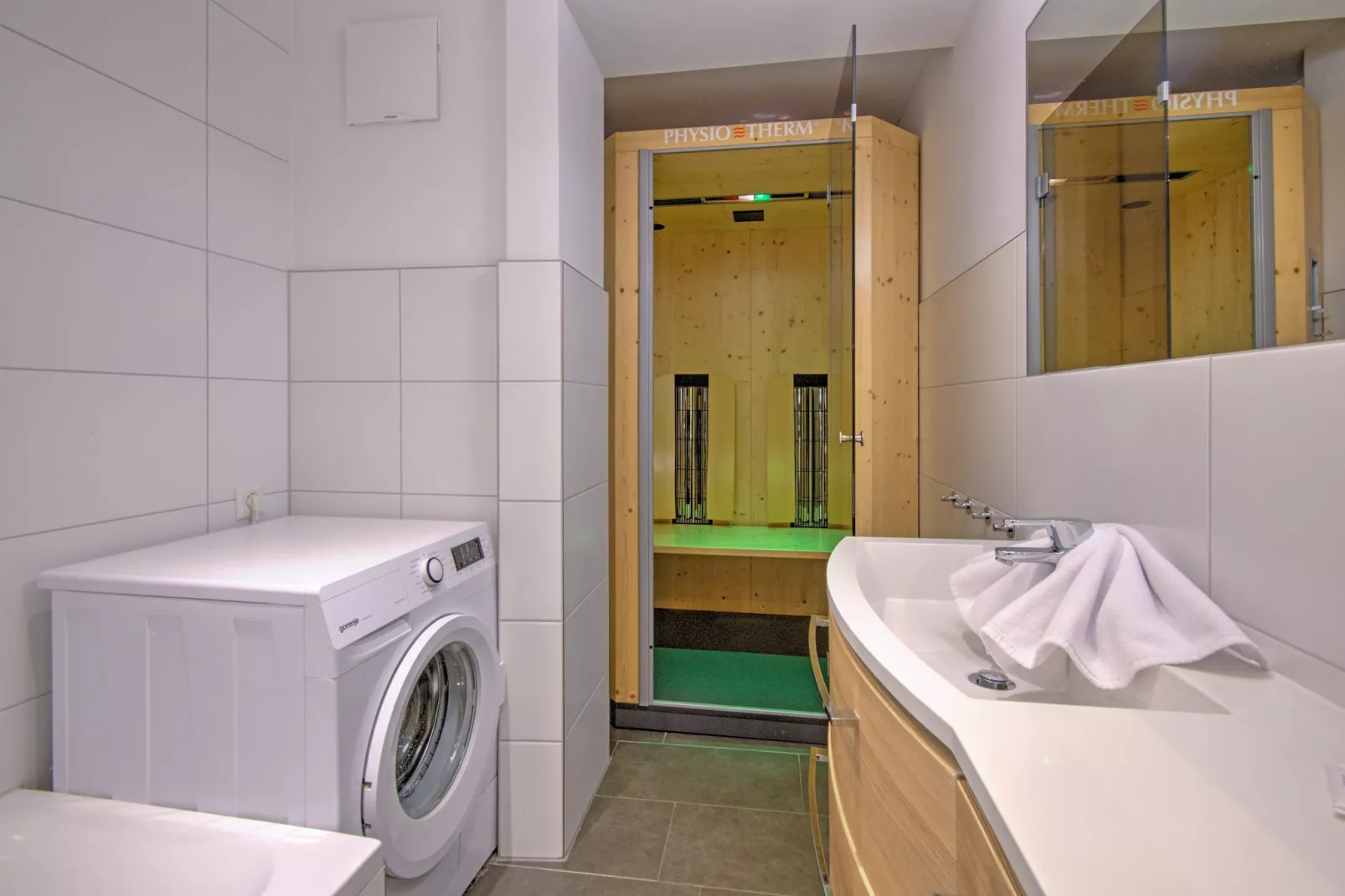 Brunner Apartment Top 3-Badkamer