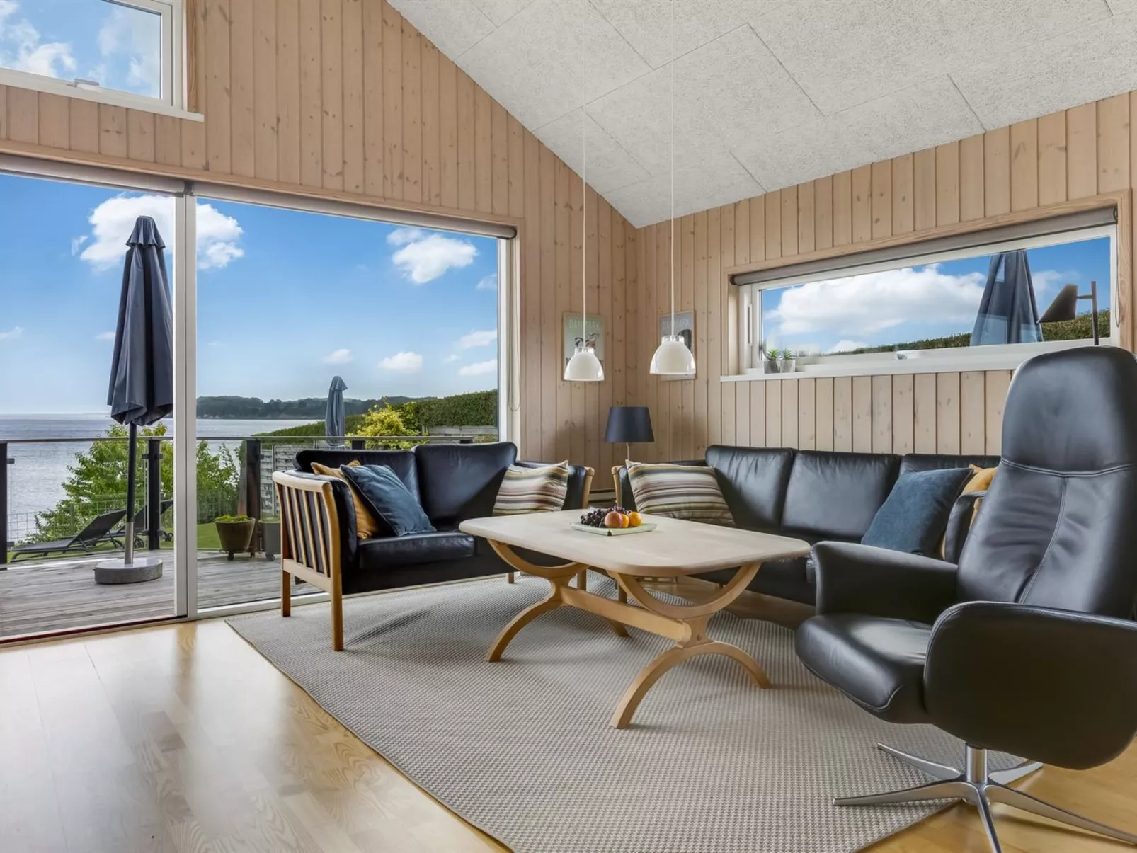 "Majbritt" - 50m from the sea-Binnen