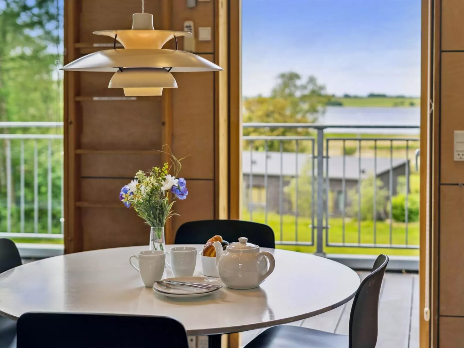 "Harka" - 100m to the fjord-Binnen