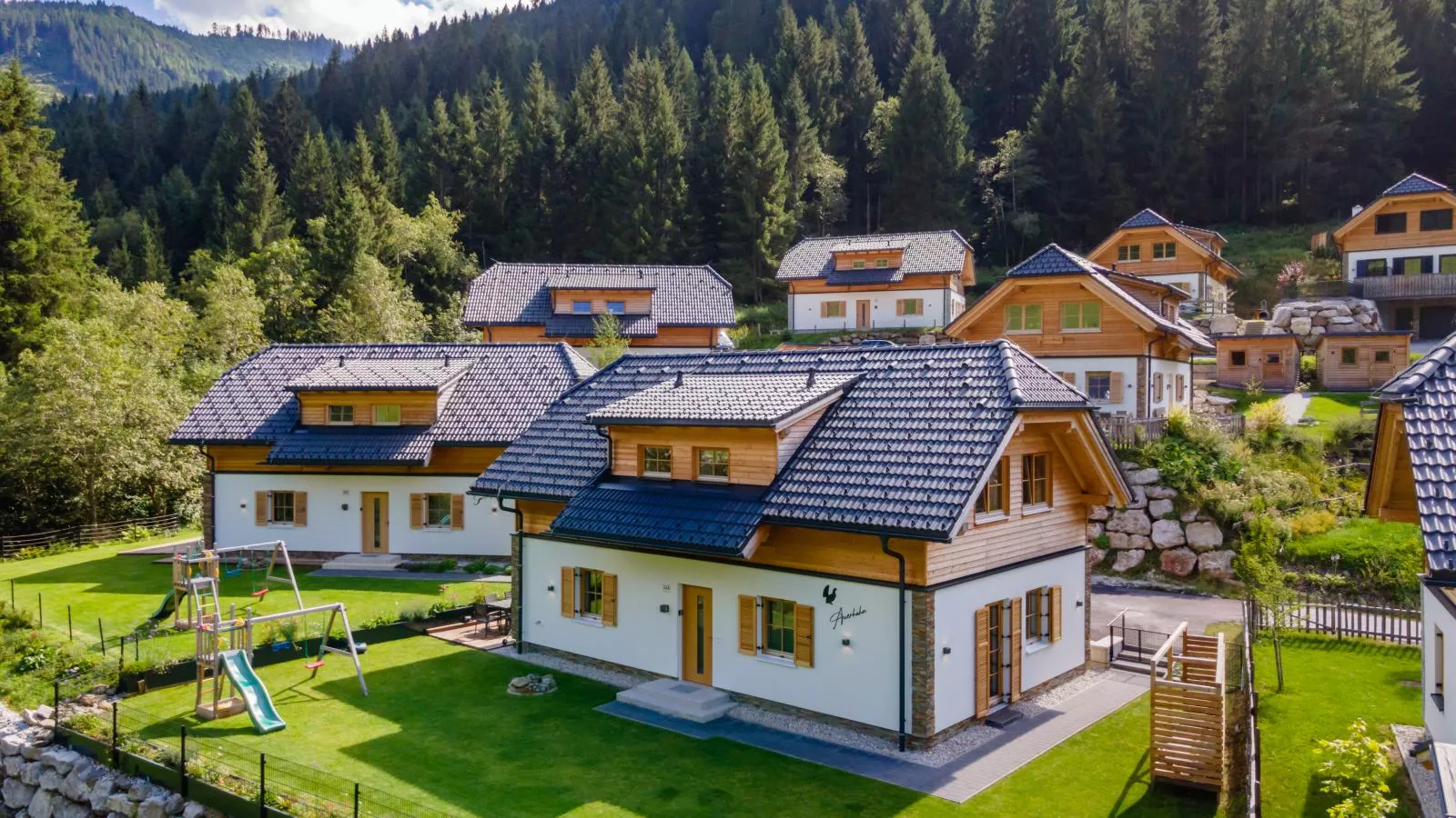 Auerhahn-Buitenkant zomer