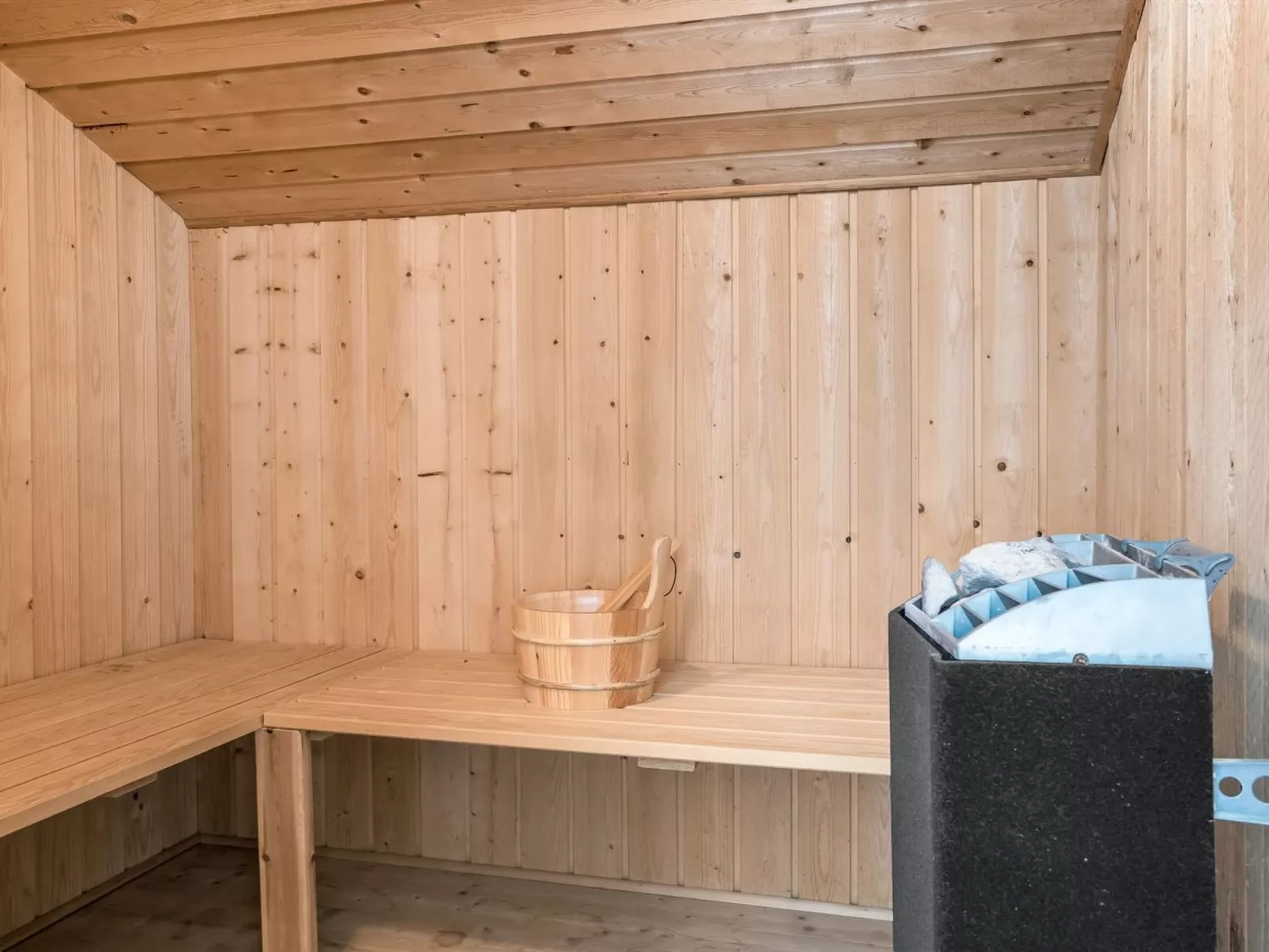 "Apelone" - 800m from the sea-Binnen