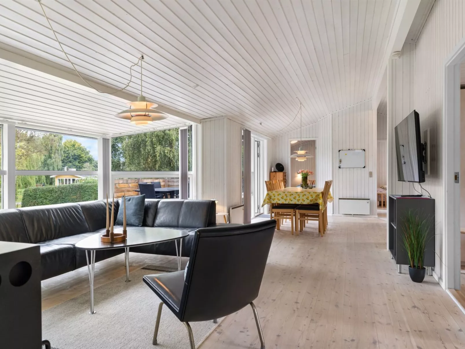 "Tanita" - 450m from the sea-Binnen