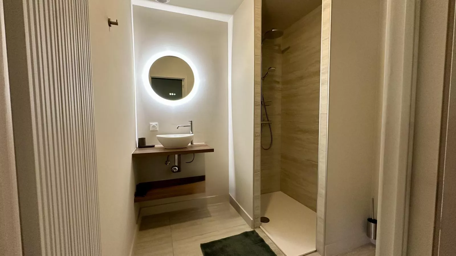 Le Moulin de Lachalade-Badkamer