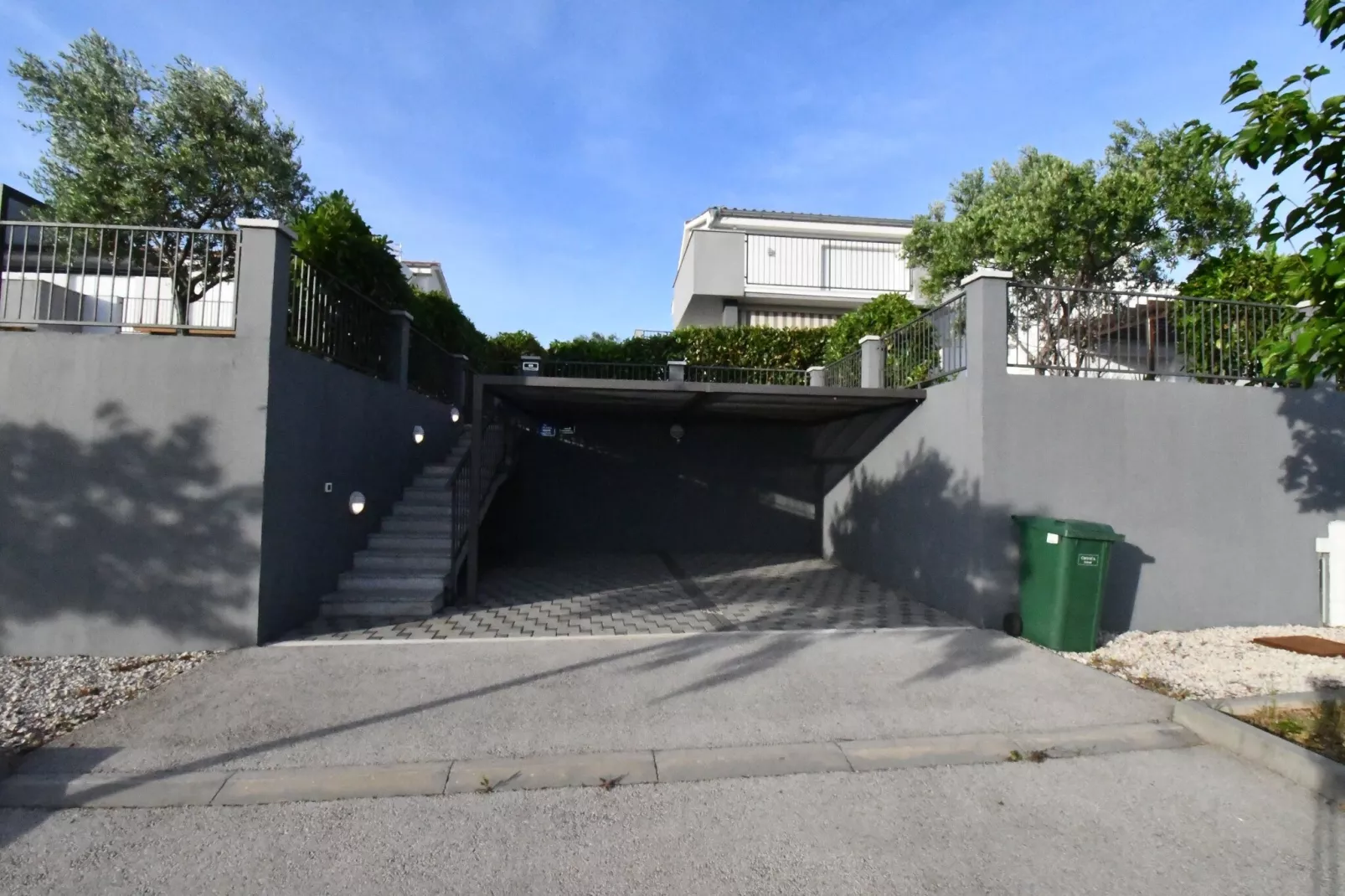 Luxury Escape with Swimming Pool & Modern Design -Deluxe Four Bedroom Villa with Private Pool ( Villa 4)-Buitenlucht