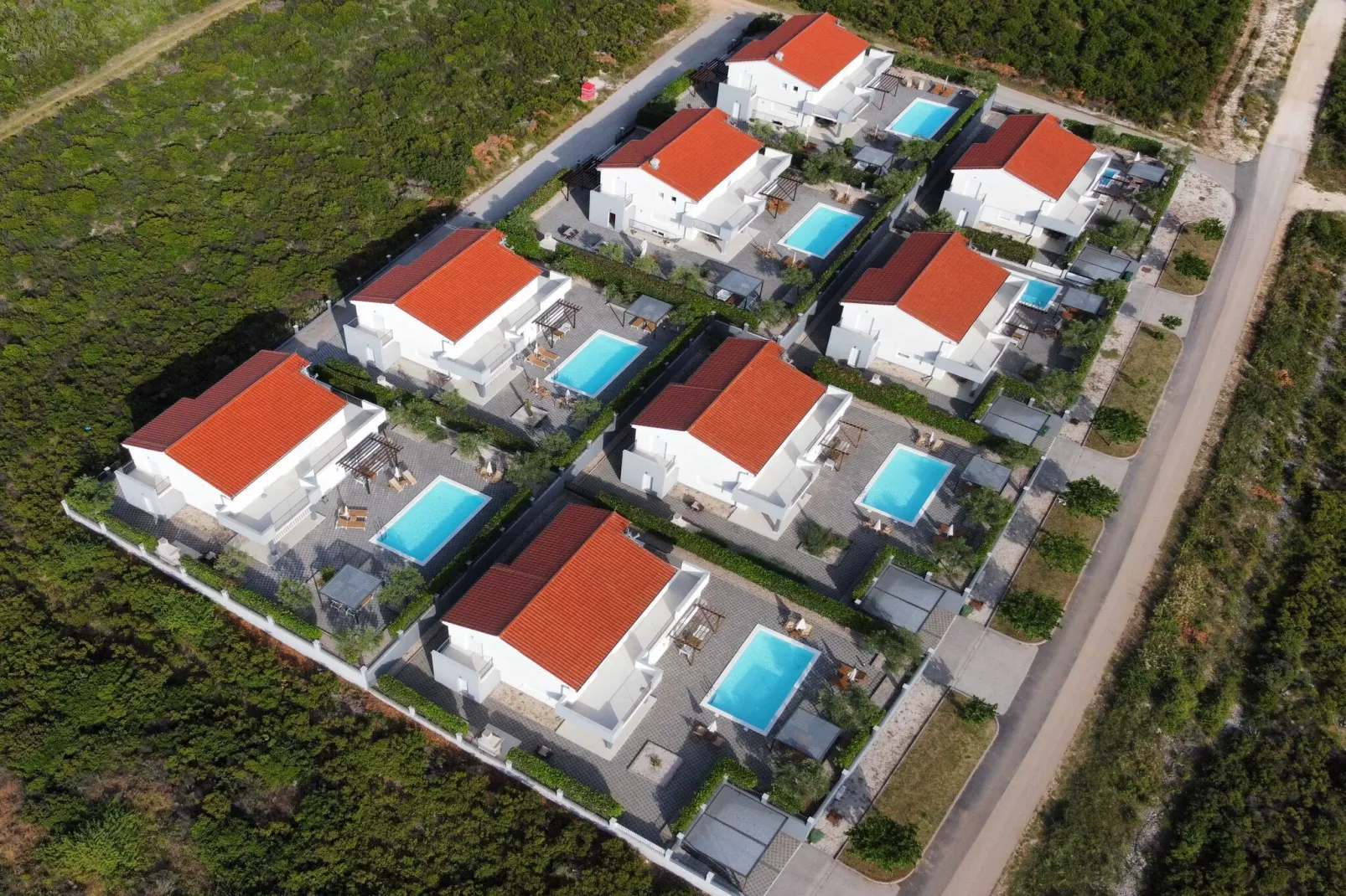 Luxury Escape with Swimming Pool & Modern Design - Comfort Four Bedroom Villa with Sea View and Private Pool ( Villa 7)-Buitenlucht