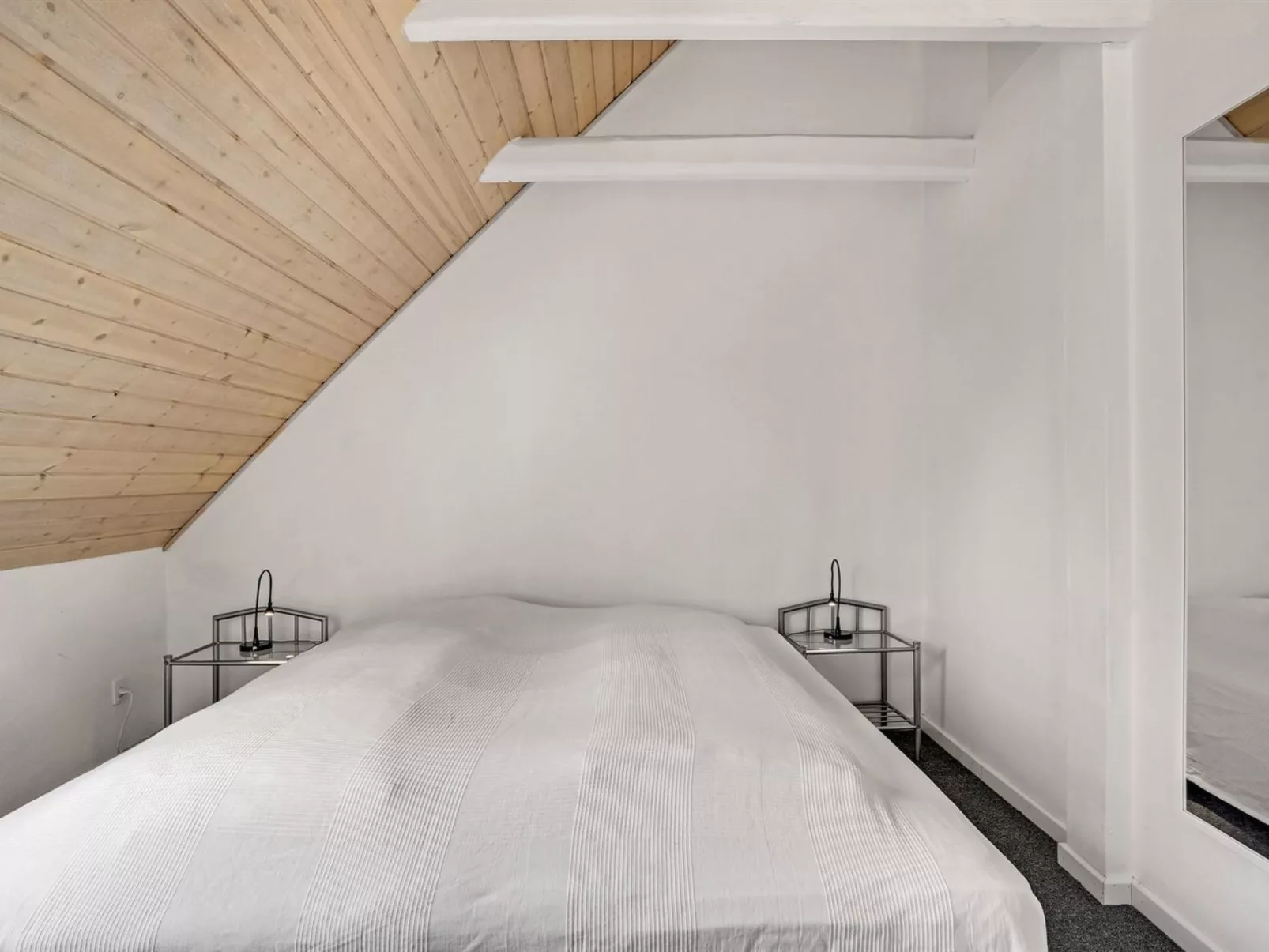 "Eini" - 4.5km from the sea-Binnen