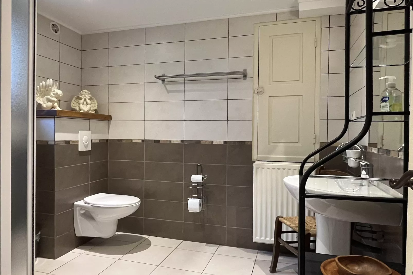 Villa Les Chemins Croisés-Badkamer