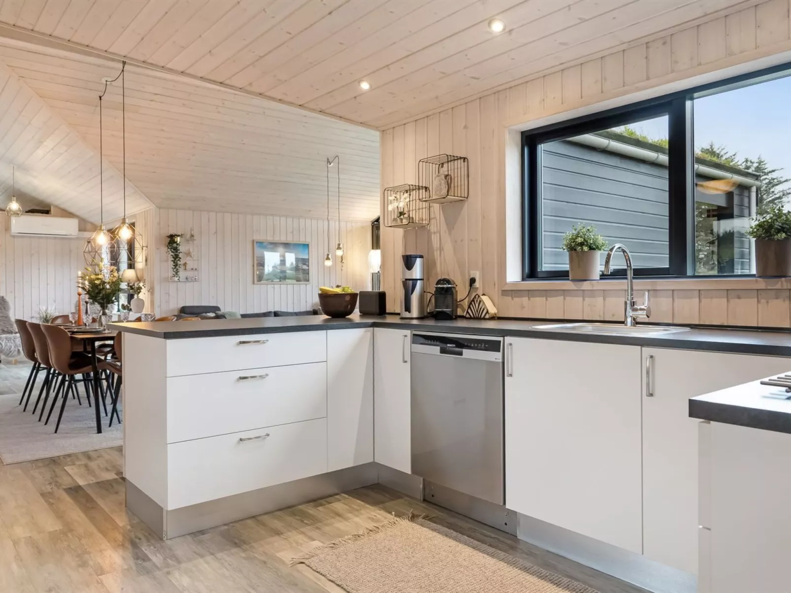 "Javorka" - 1.4km from the sea-Binnen