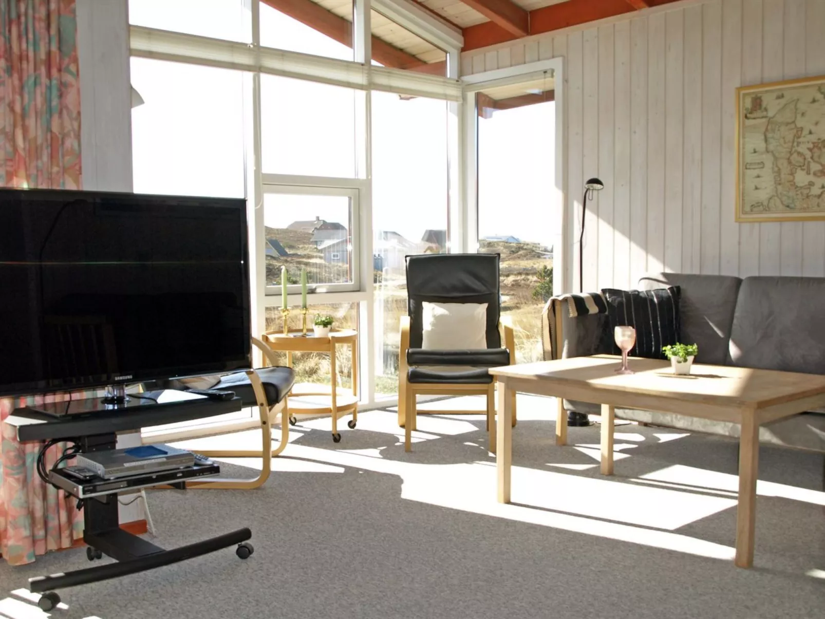 "Jorma" - 250m to the fjord-Binnen