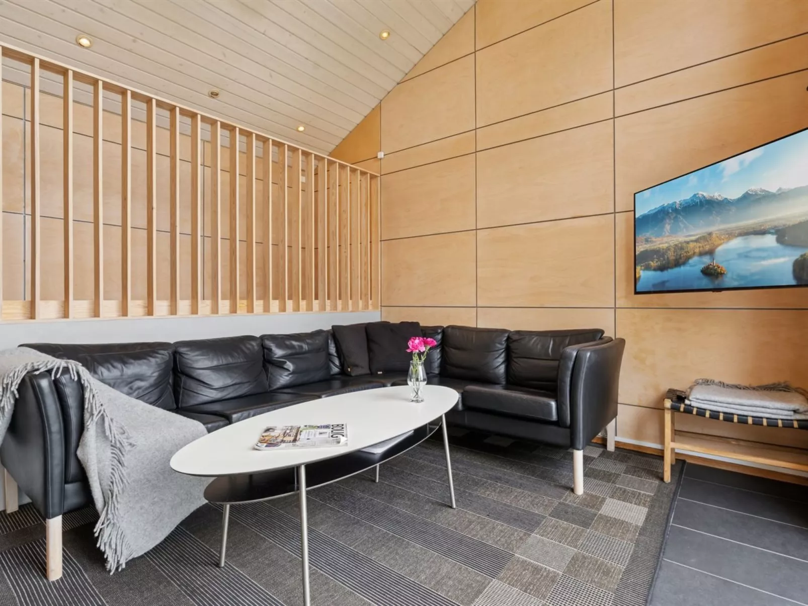 "Harka" - 100m to the fjord-Binnen