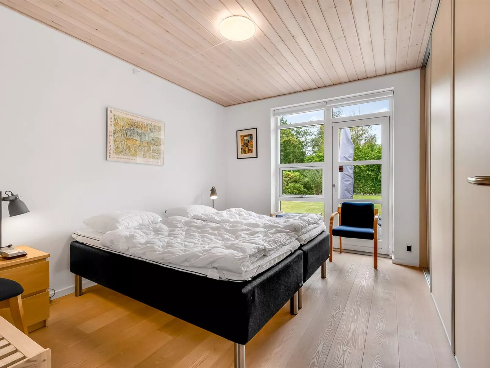 "Jyrki" - 100m from the sea-Binnen