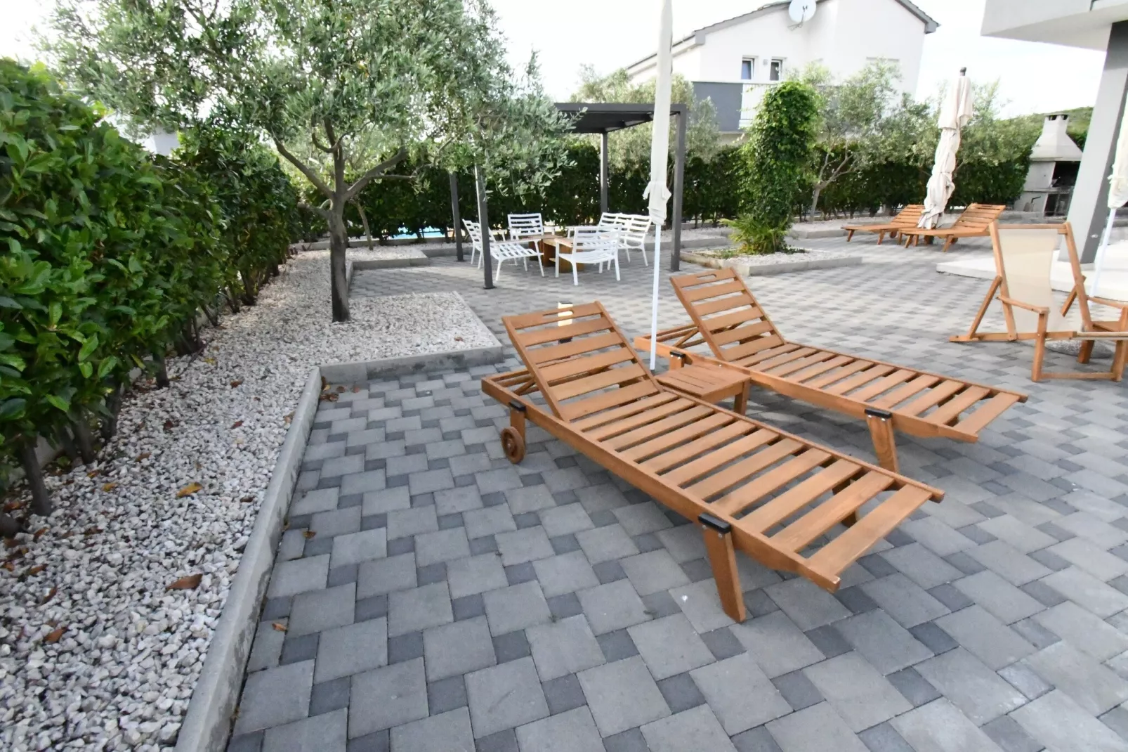 Luxury Escape with Swimming Pool & Modern Design - Deluxe Four Bedroom Villa with Sea View and Private Pool (Villa 5)-Zwembad