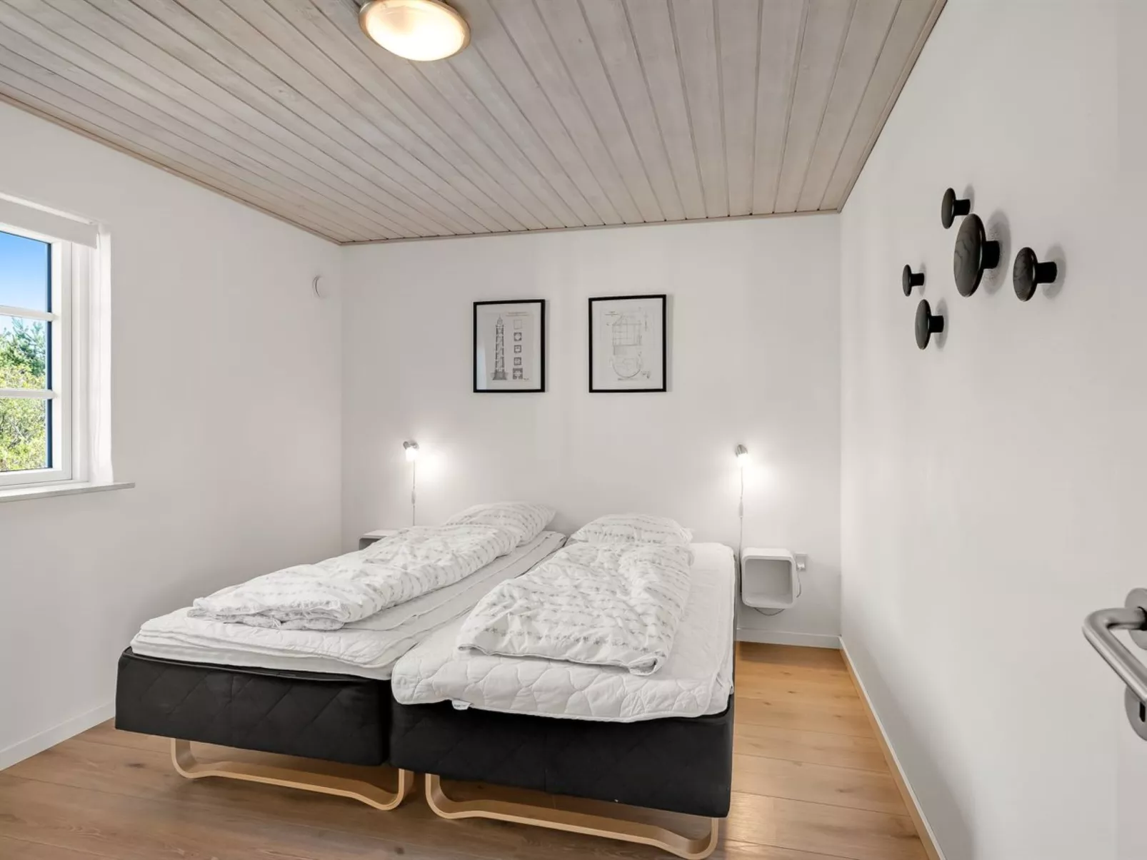 "Adia" - 300m from the sea-Binnen