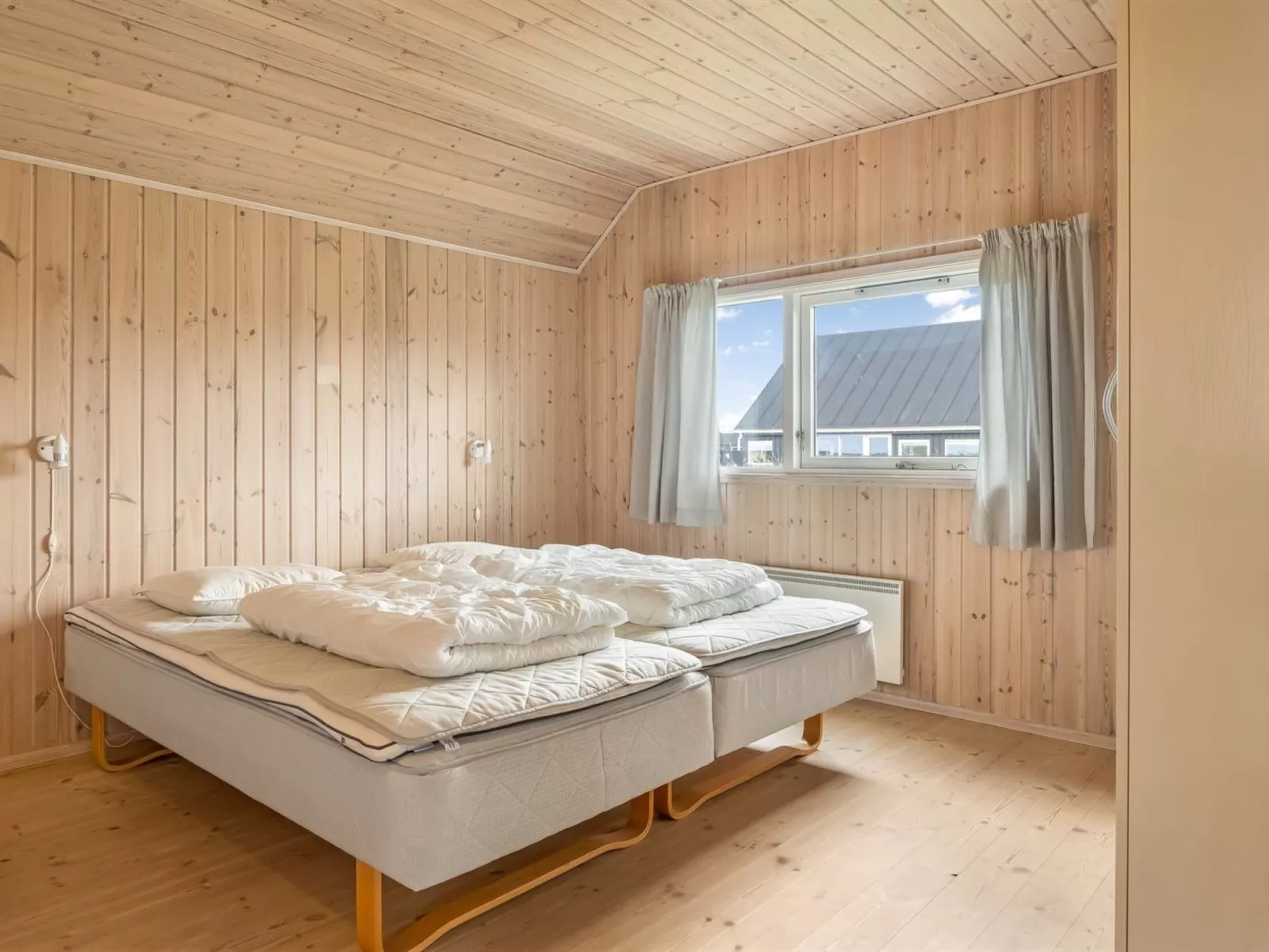 "Tilje" - 80m from the sea-Binnen