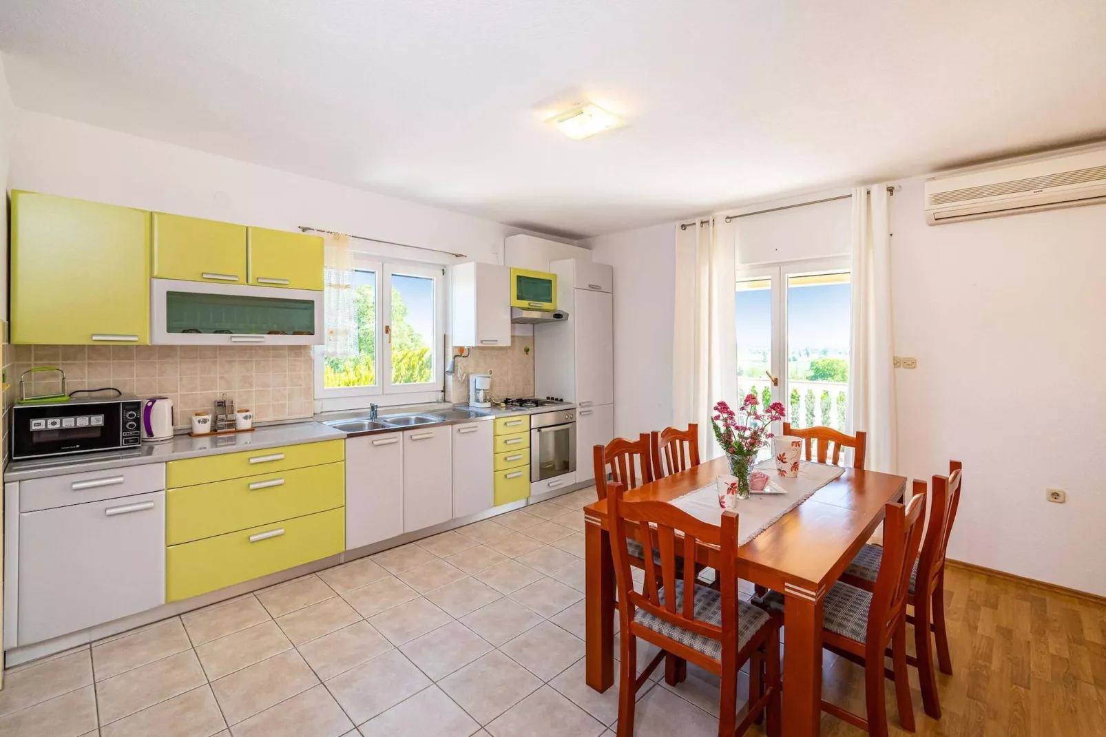 Momo´s Paradise-Keuken