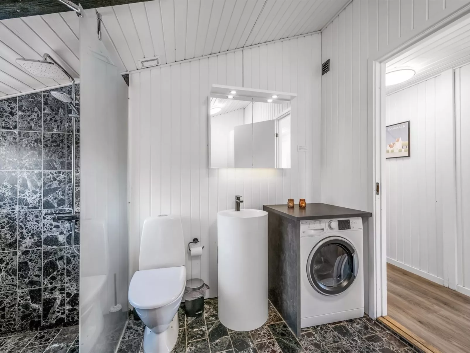 "Teoline" - 500m to the fjord-Binnen