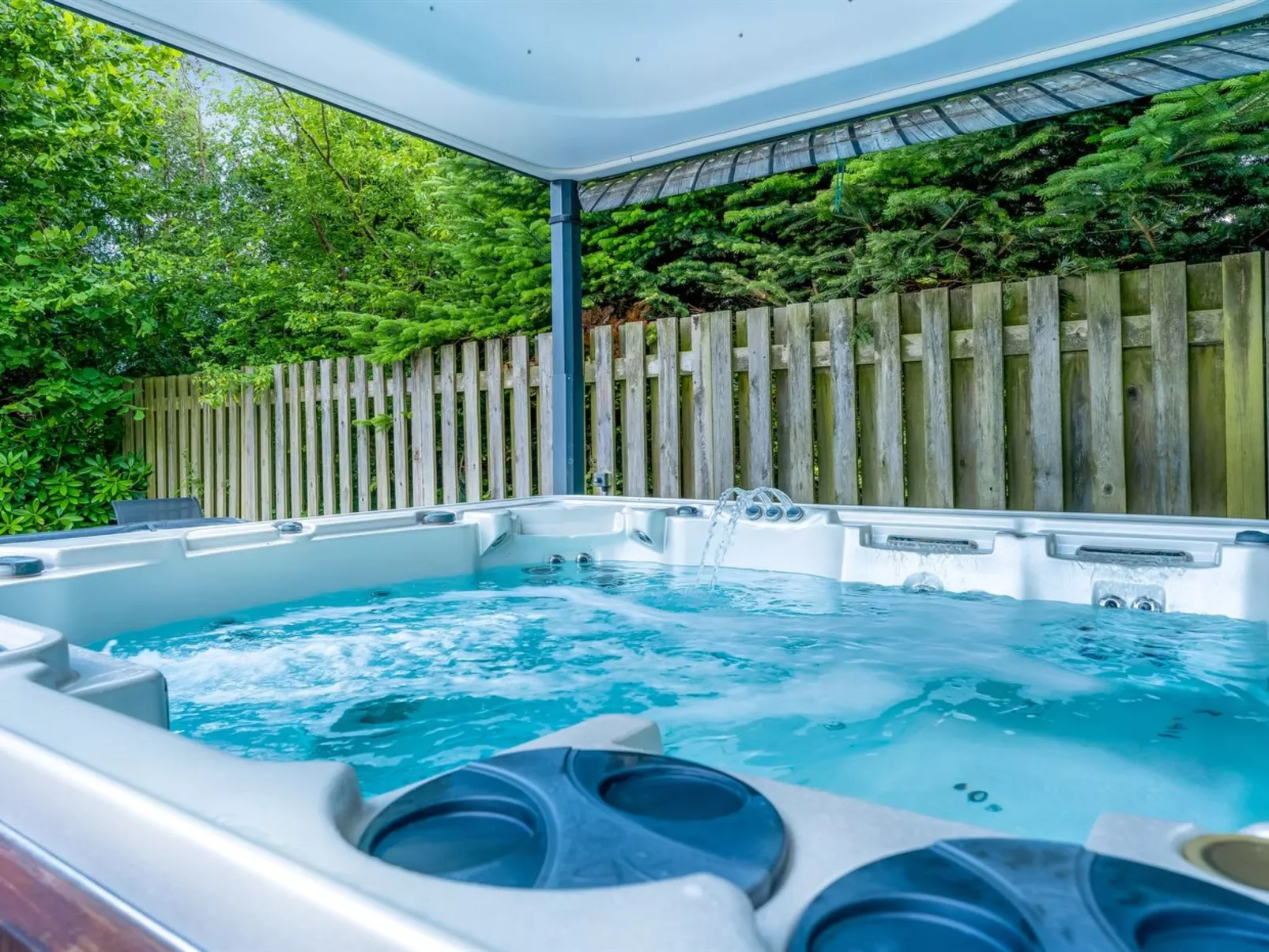 "Ellie" - 700m from the sea-Buiten