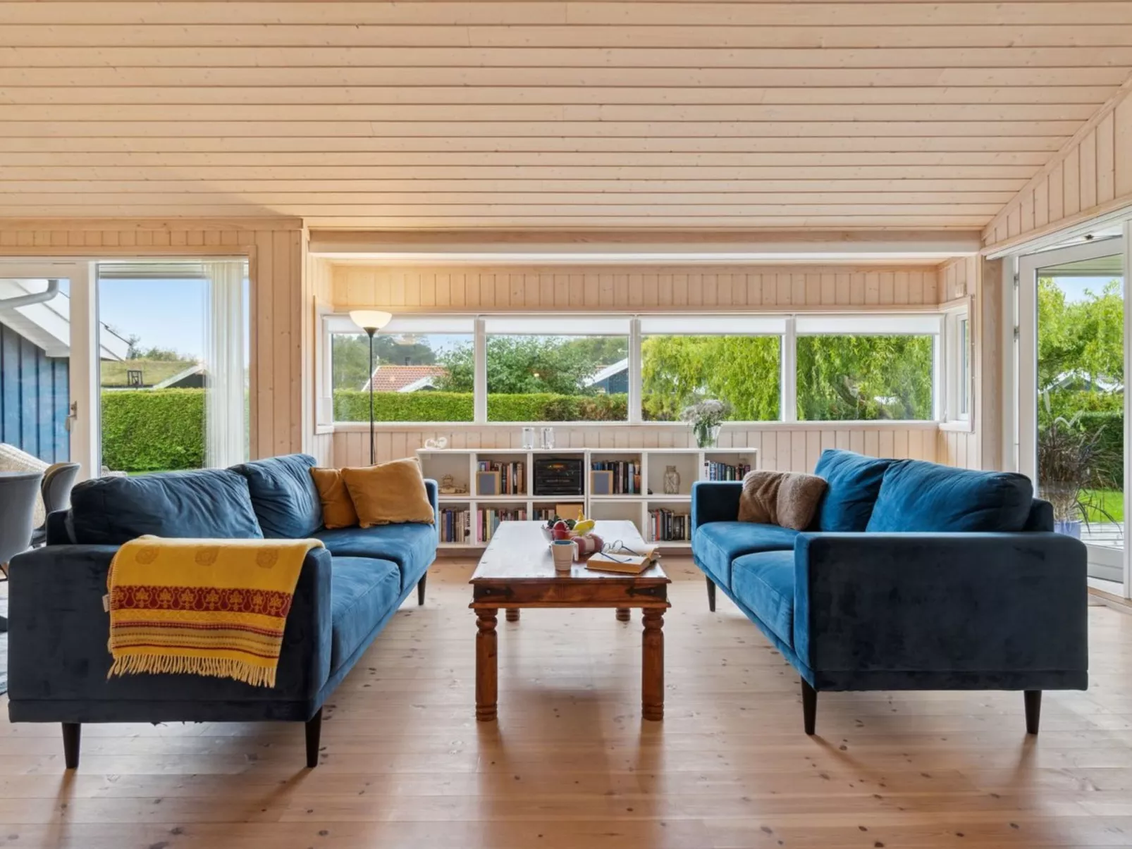 "Hawarth" - 275m from the sea-Binnen