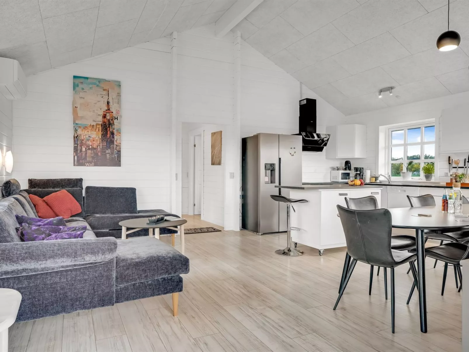 "Gizella" - 500m to the fjord-Binnen