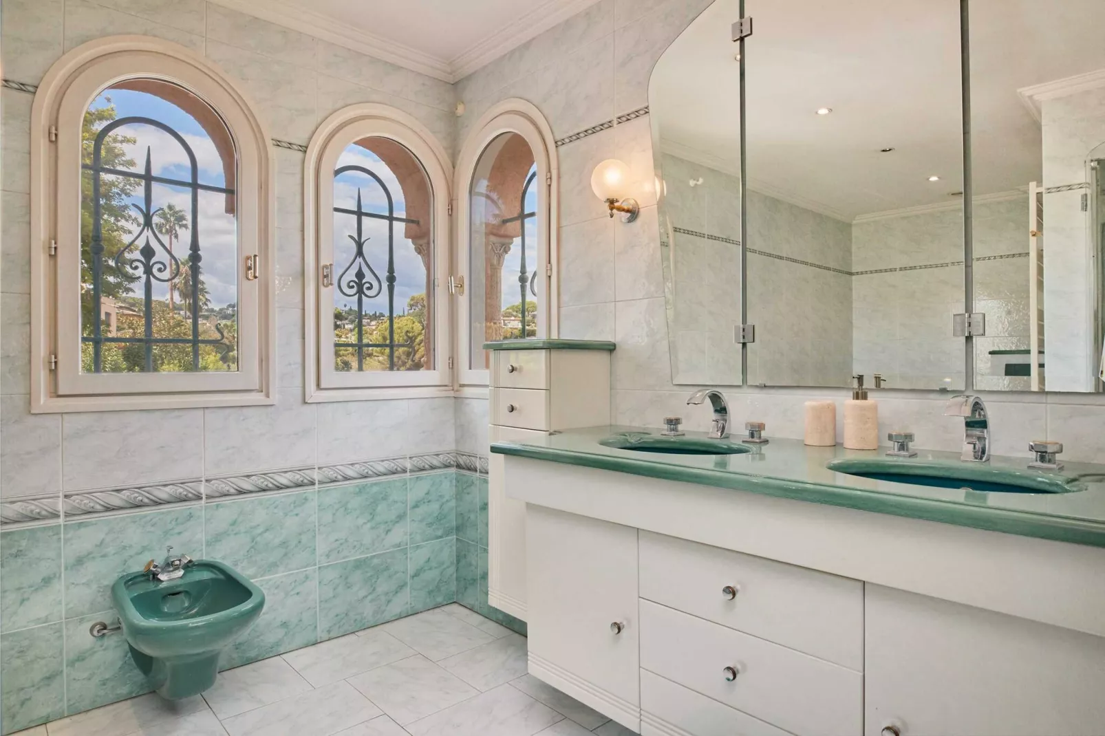 AP-652-PERTUADES-Niet-getagd