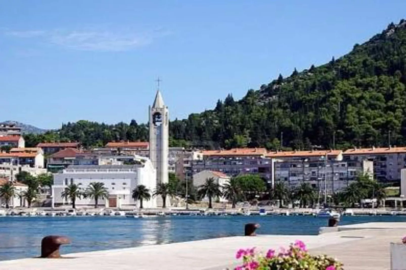 One-Bedroom Apartment With Lake View-Uitzicht