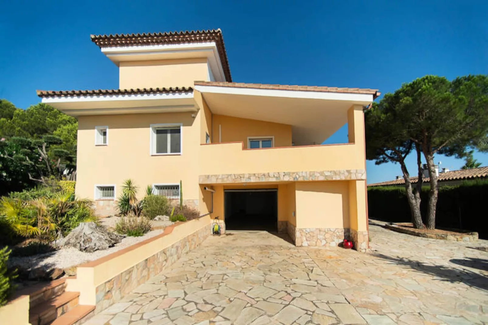 Maison à Palau Saverdera-Niet-getagd